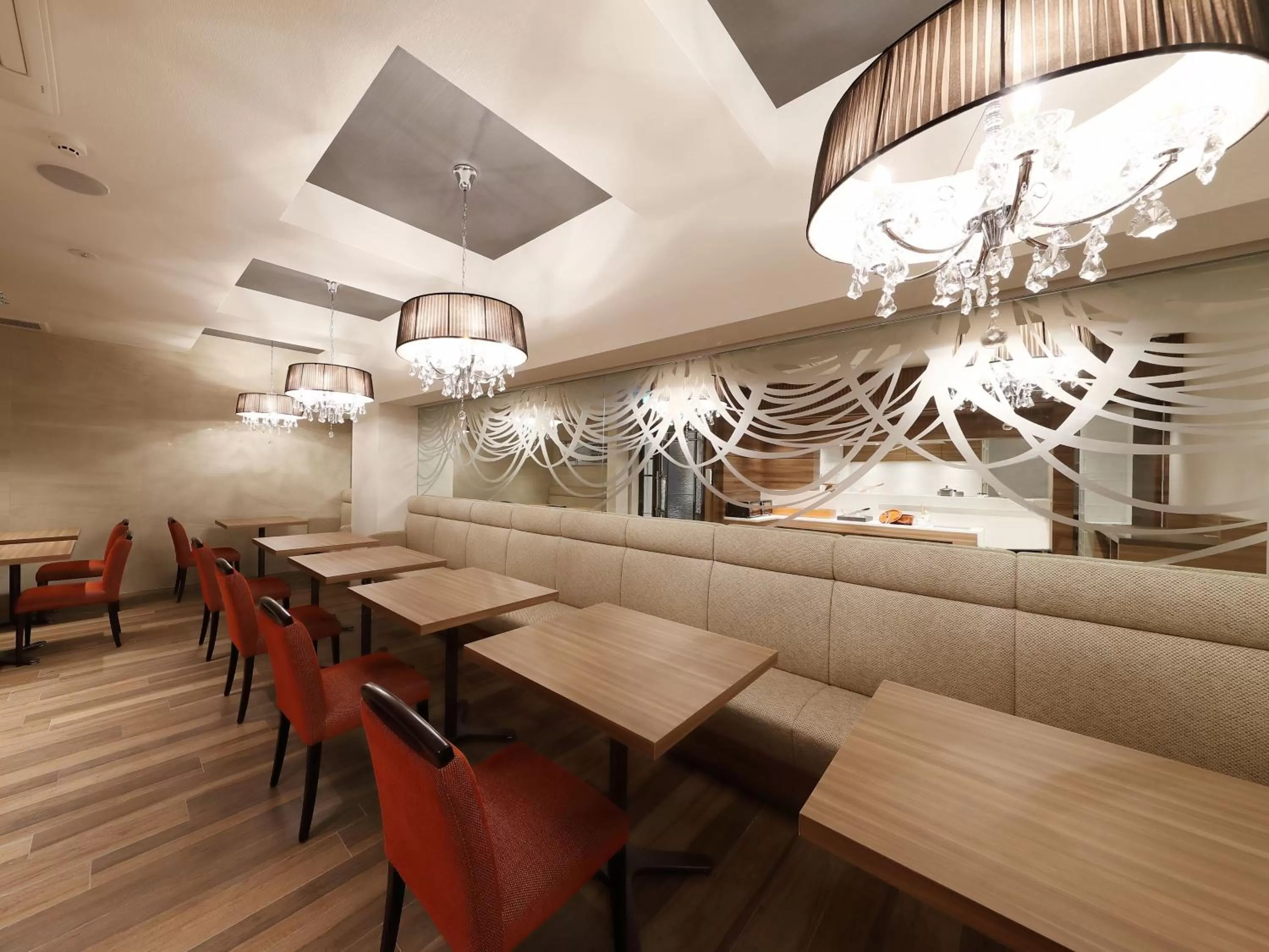 Restaurant/places to eat in Hotel Sakura Suite Osaka Juso