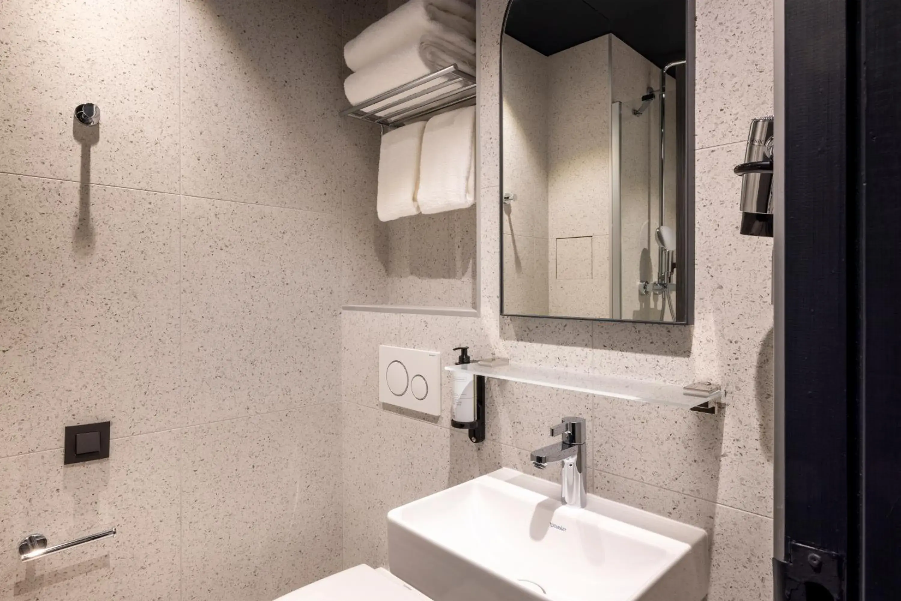 Toilet, Bathroom in Hotel de France Gare de Lyon Bastille
