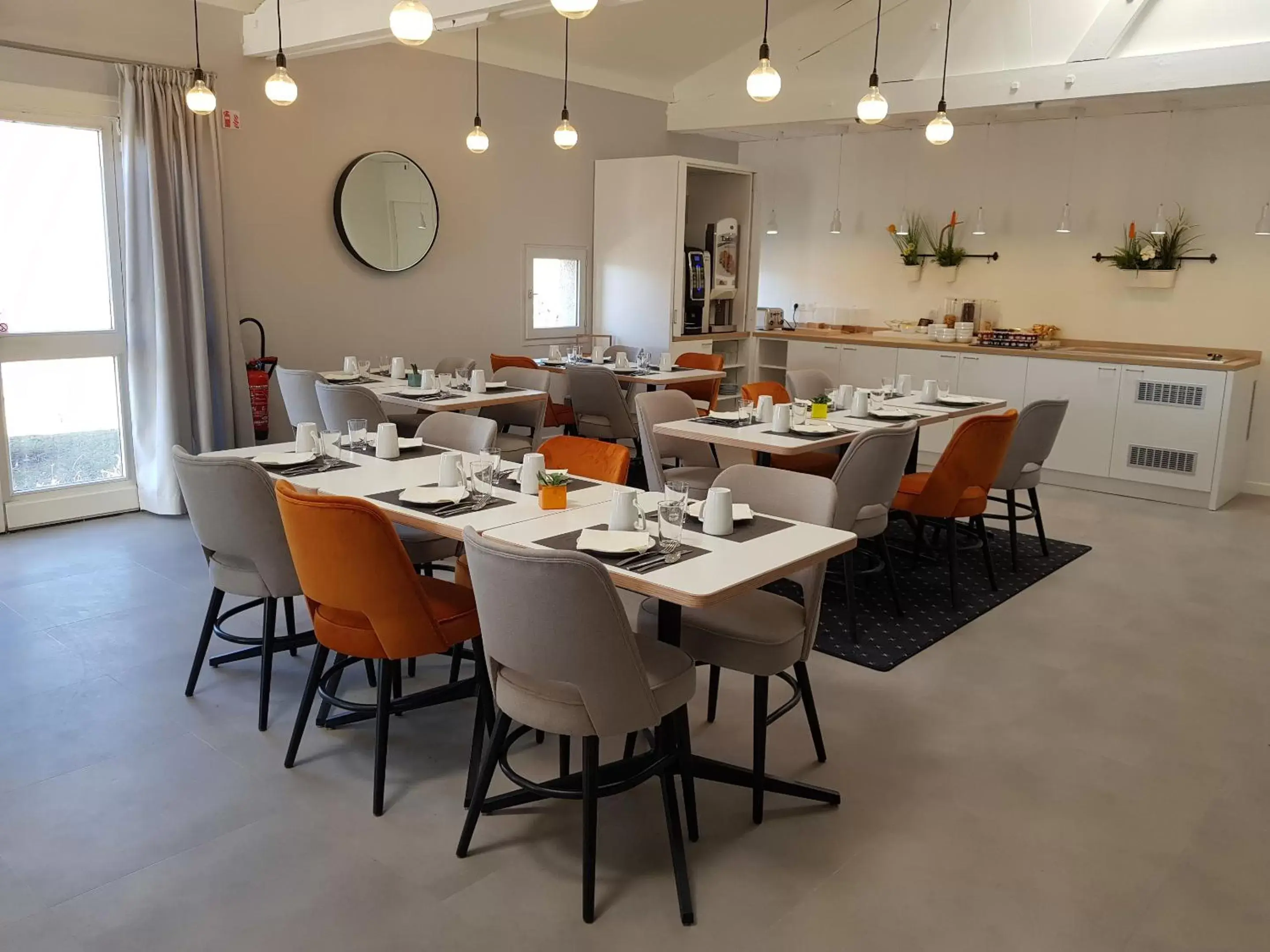 Breakfast, Restaurant/Places to Eat in KYRIAD LYON EST – Saint Quentin Fallavier