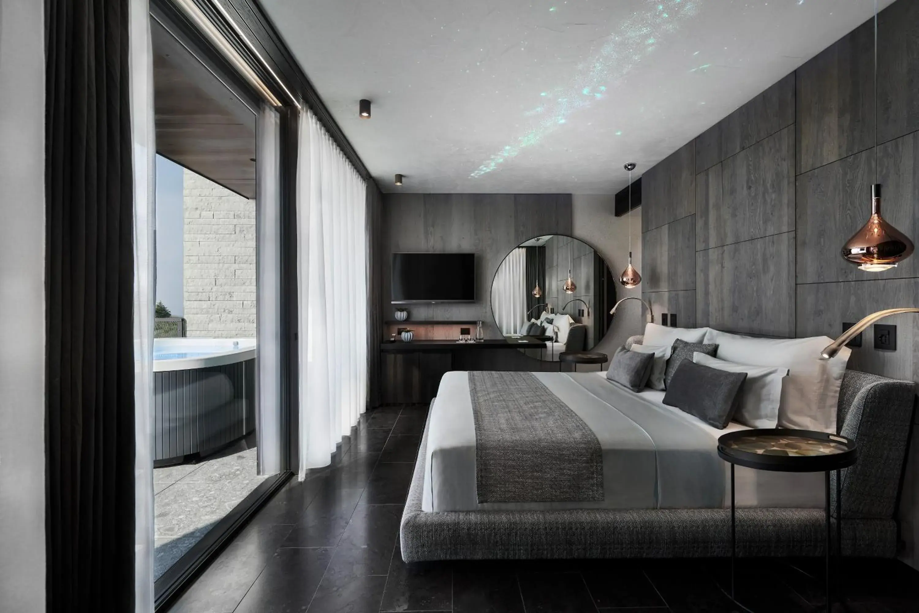 Bed in Quellenhof Luxury Resort Lazise