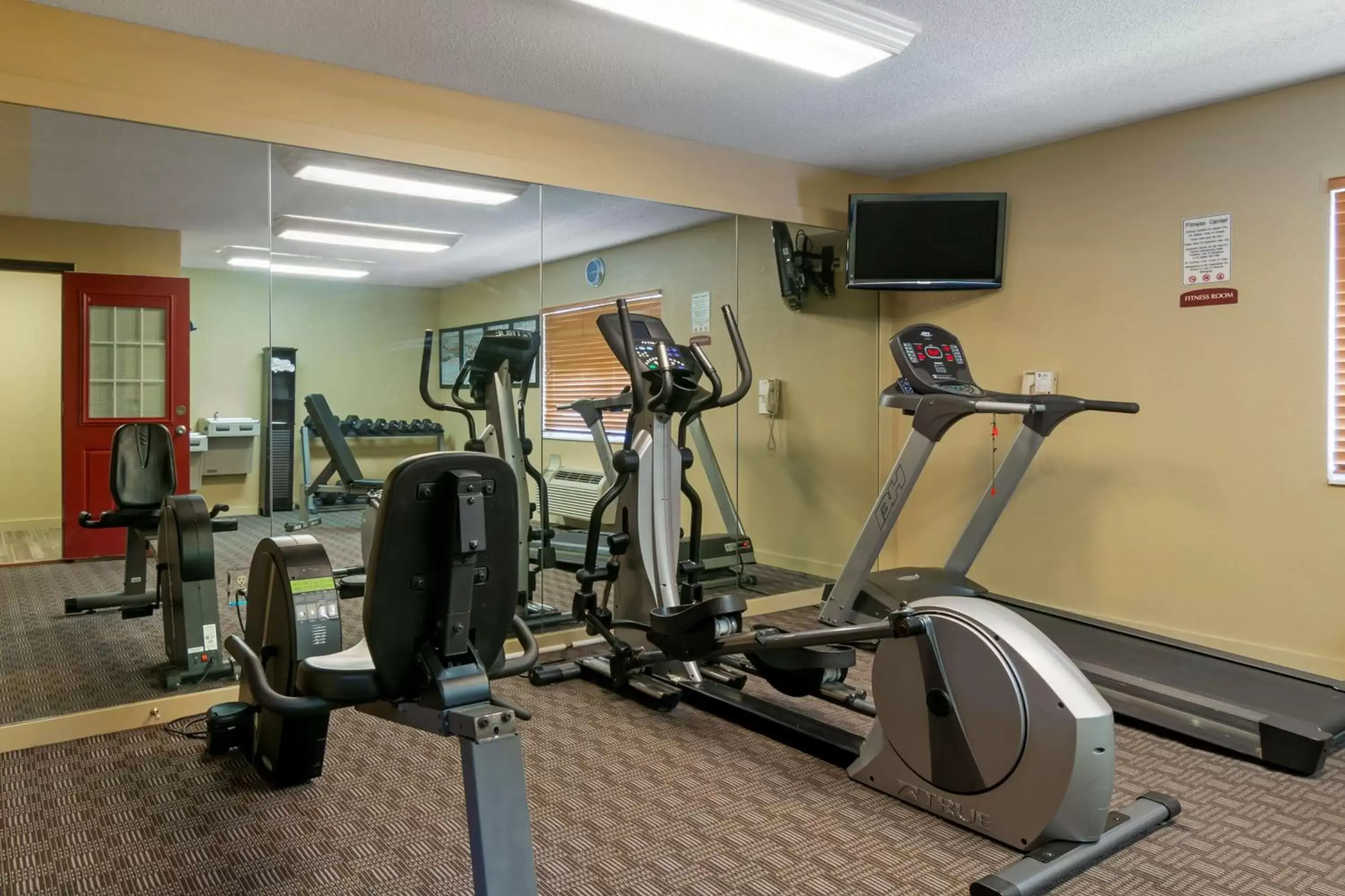 Spa and wellness centre/facilities, Fitness Center/Facilities in Best Western Governors Inn and Suites