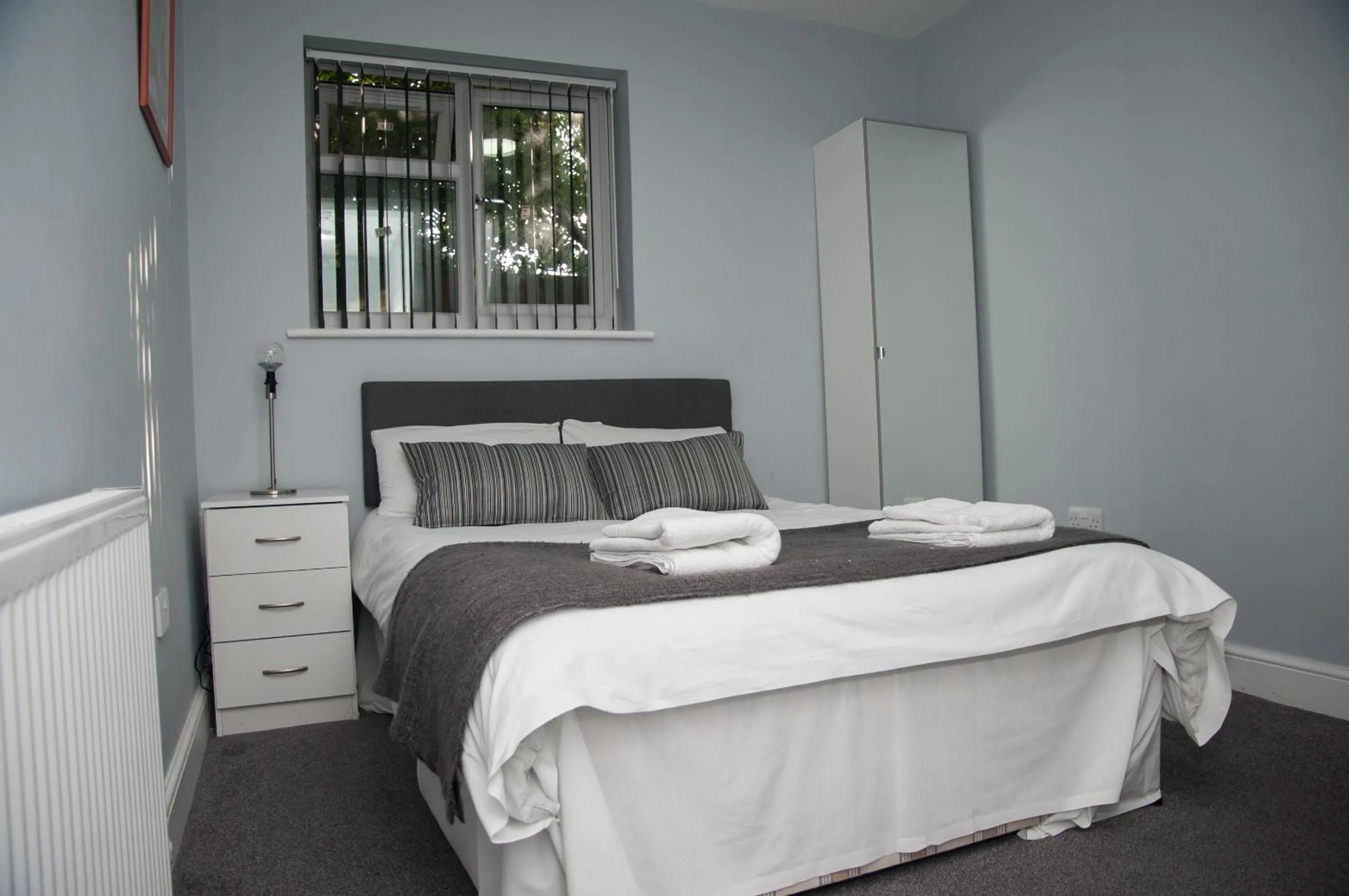 Bed in Manor House London