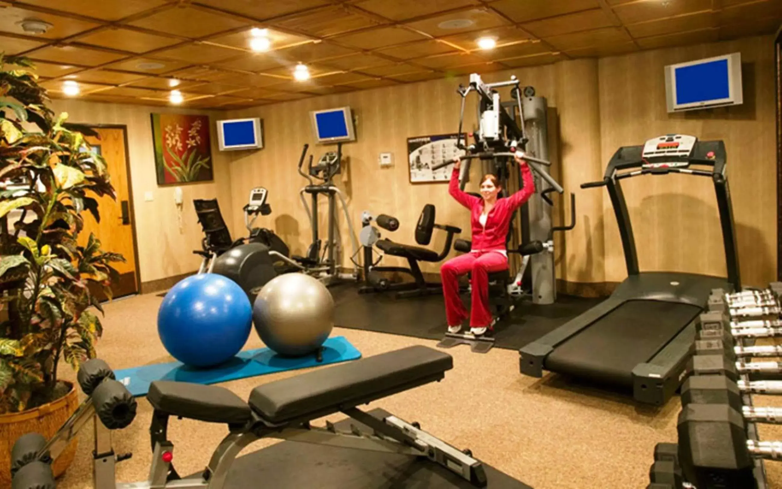 Fitness centre/facilities, Fitness Center/Facilities in Pacific Terrace Hotel