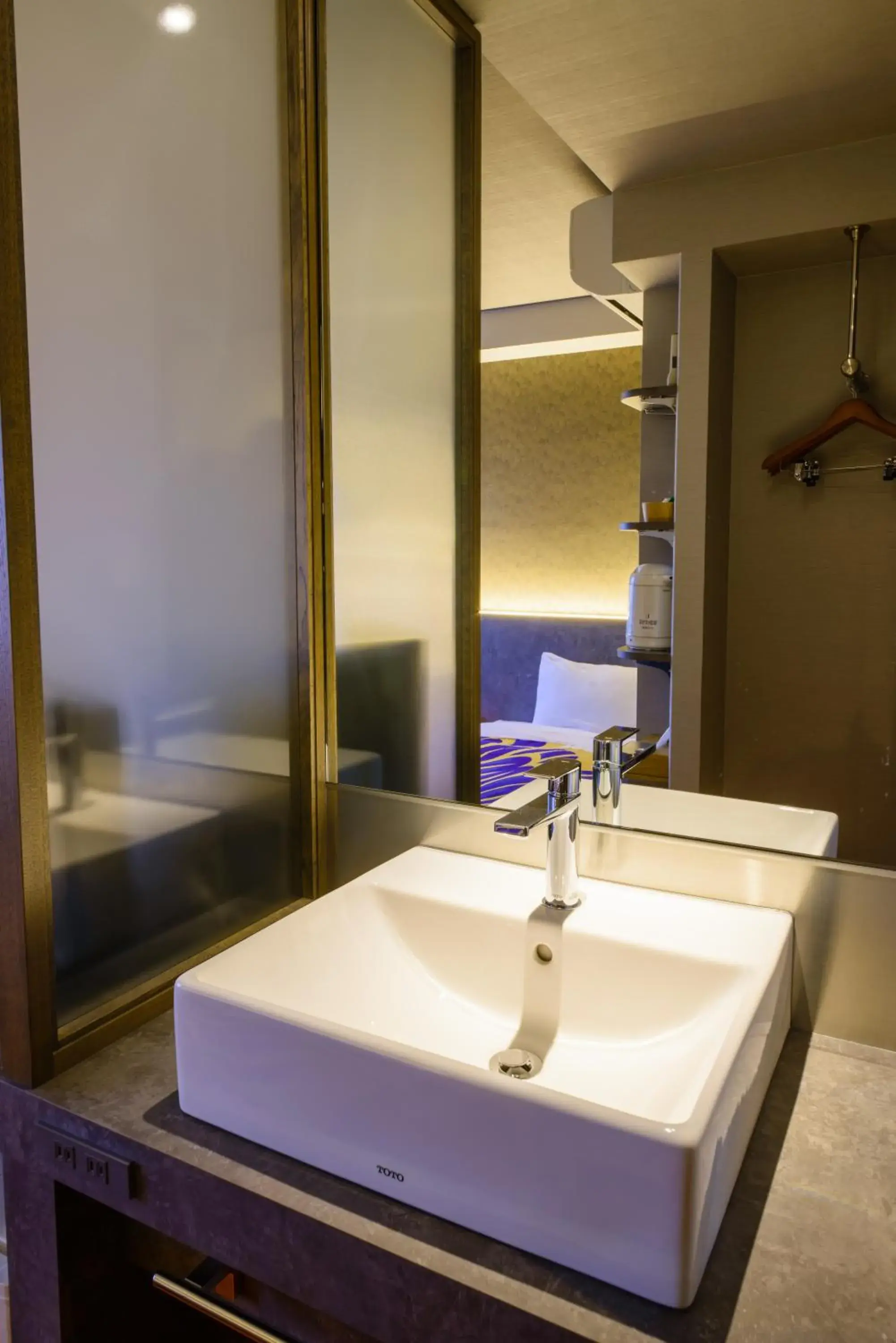 Bedroom, Bathroom in Kyoto Travellers Inn