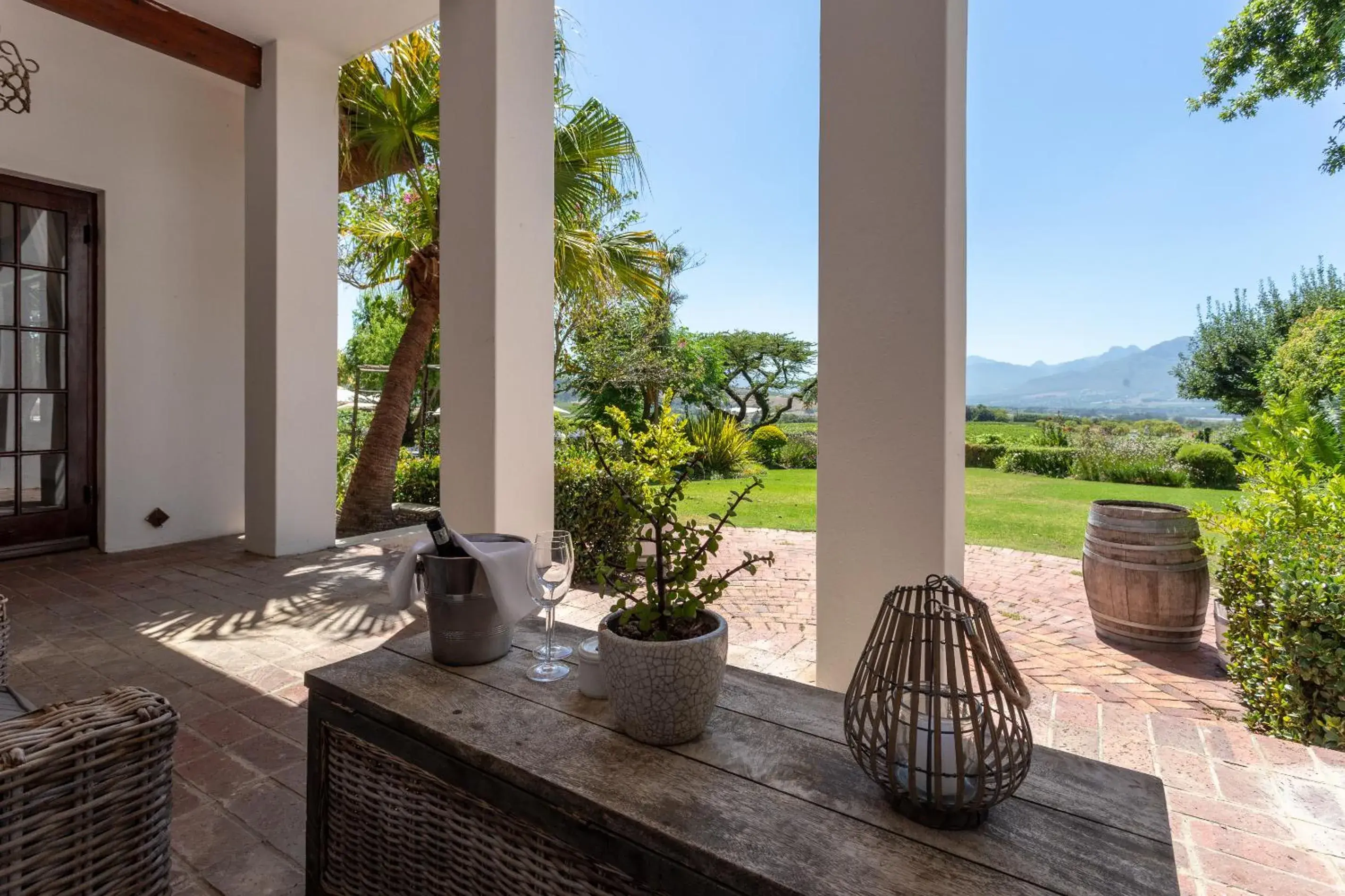 Patio in Wedgeview Country House & Spa