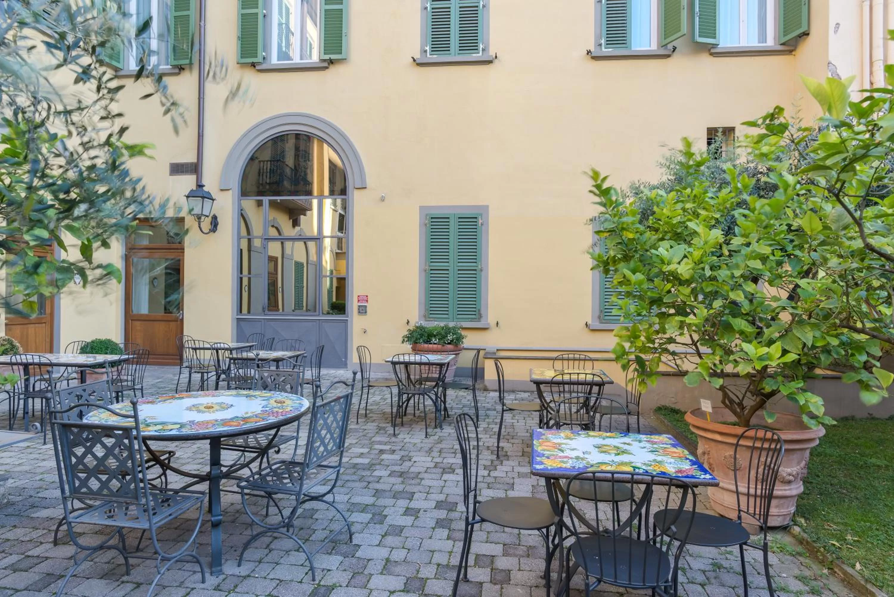 Property building in Hotel Donatello