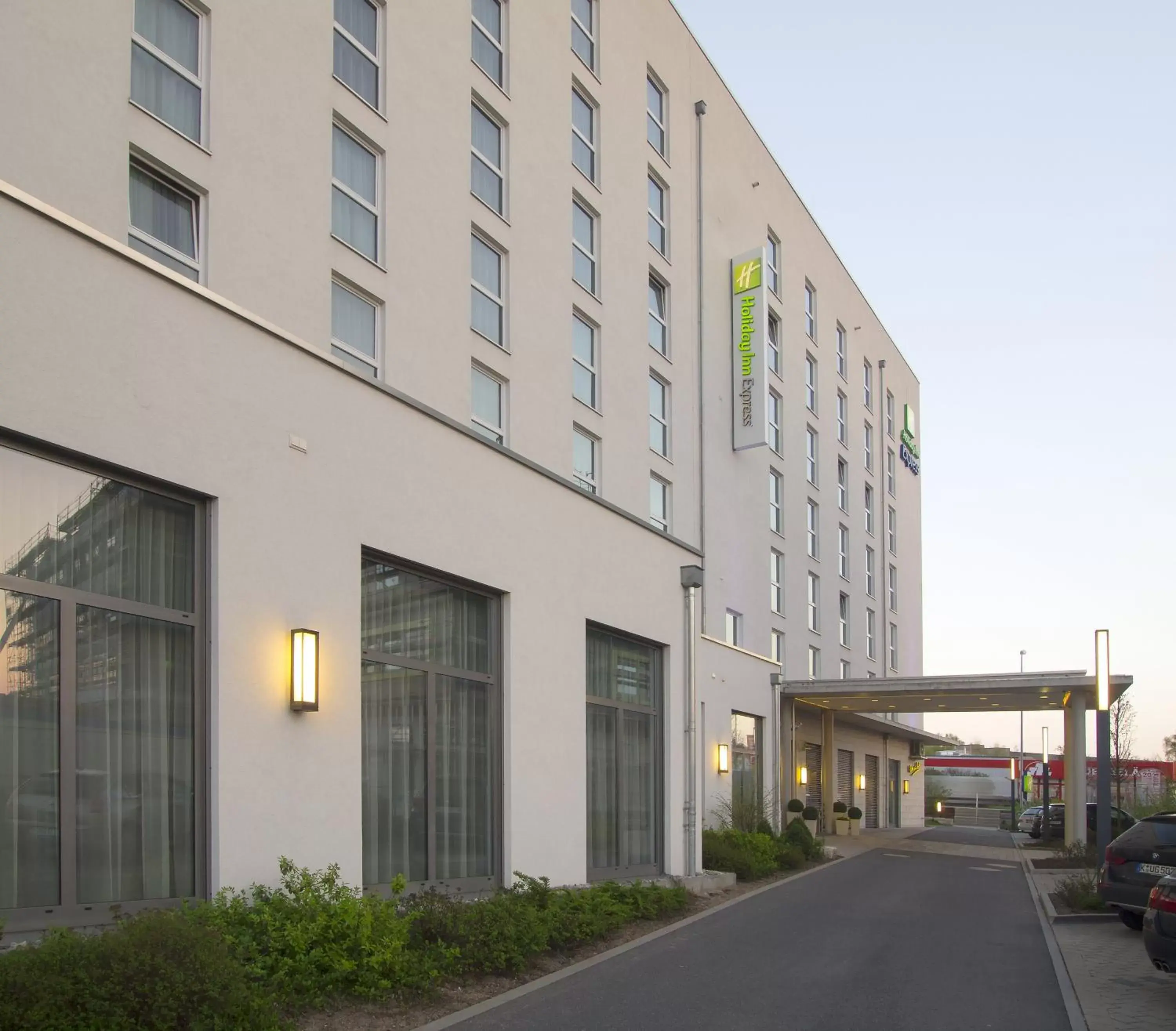 Property Building in Holiday Inn Express Nürnberg-Schwabach