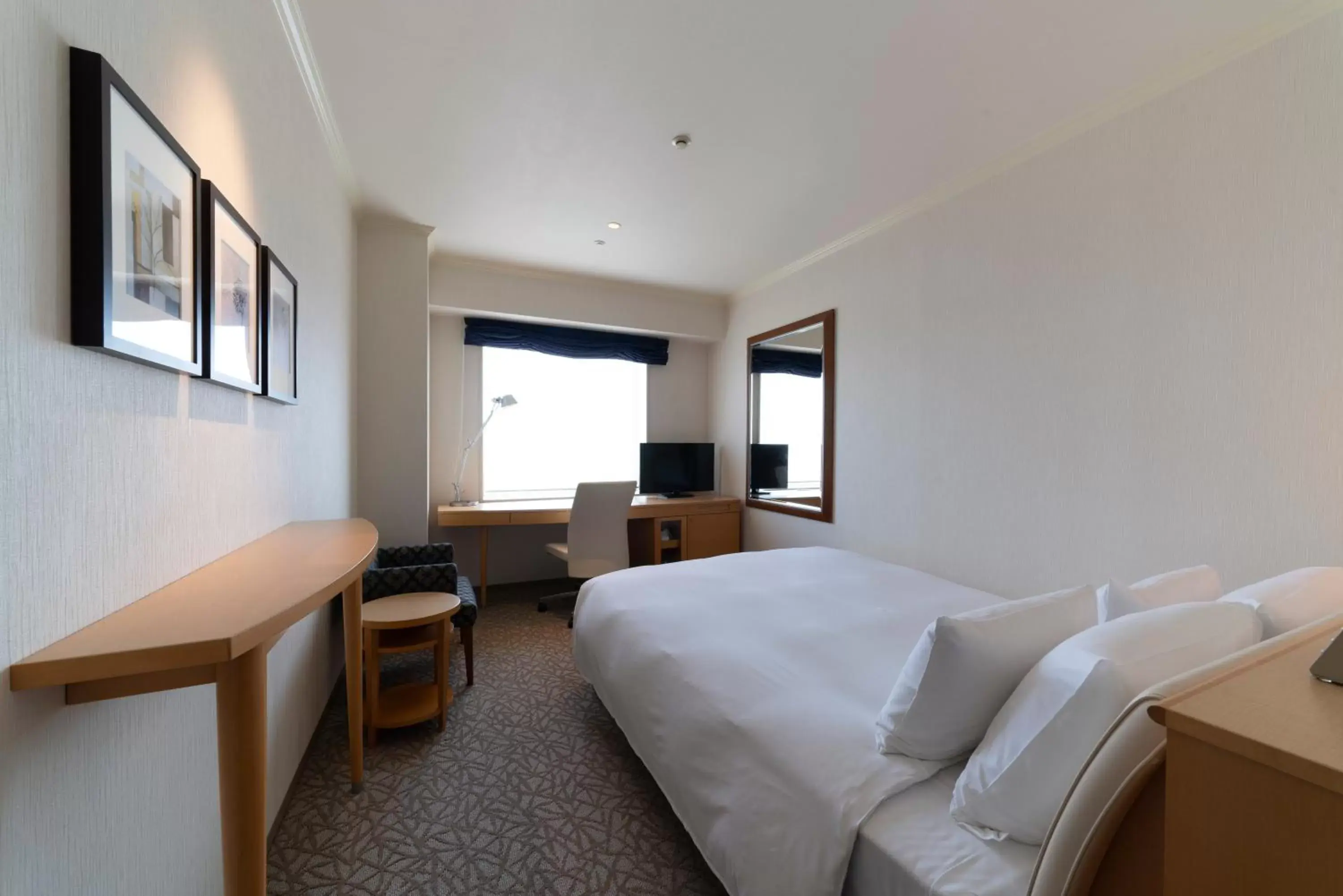 Photo of the whole room in Hotel Associa Toyohashi