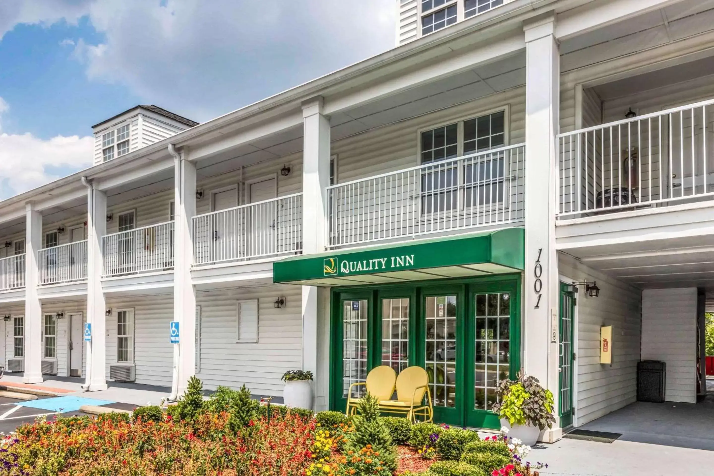 Property building in Quality Inn Gallatin-Nashville Metro