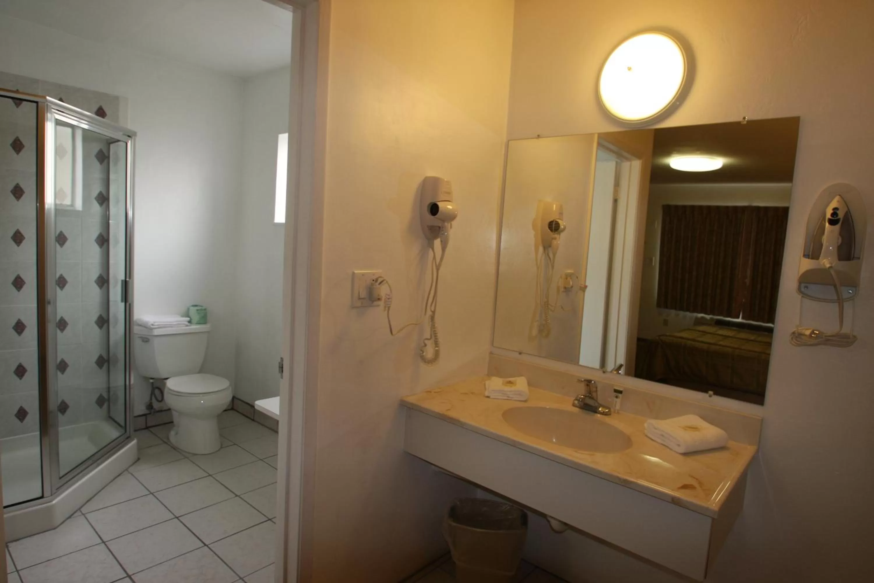 Bathroom in Redwood Inn