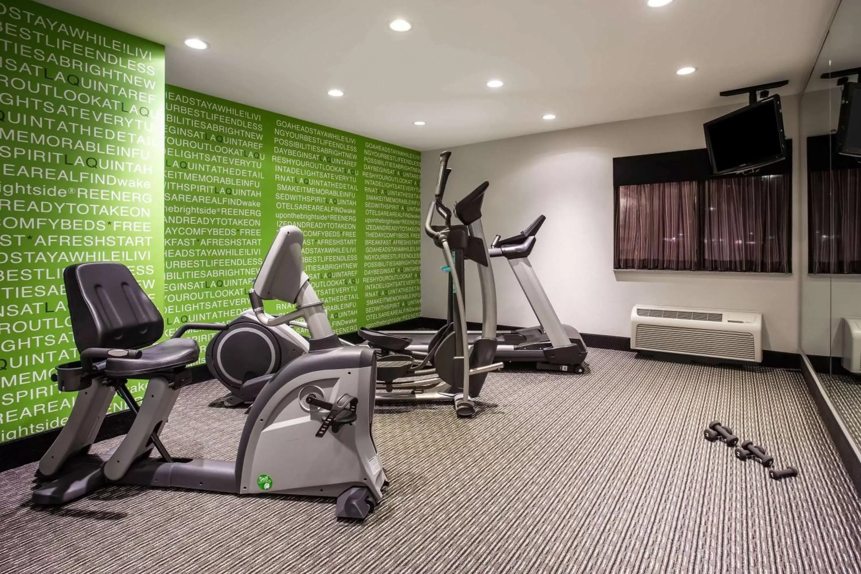 Fitness centre/facilities, Fitness Center/Facilities in La Quinta Inn by Wyndham Oshkosh