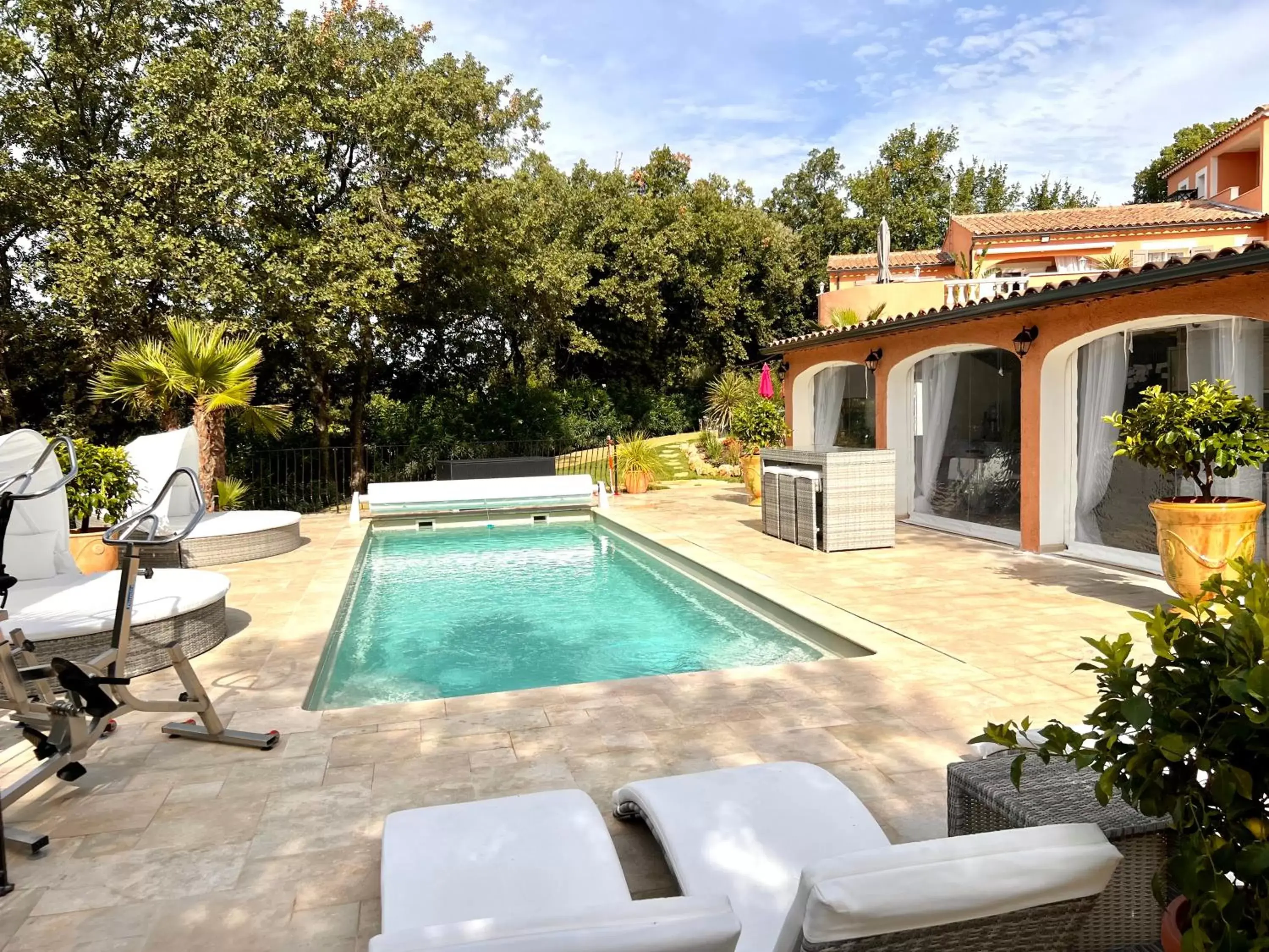 Swimming Pool in La Casa dei Sogni