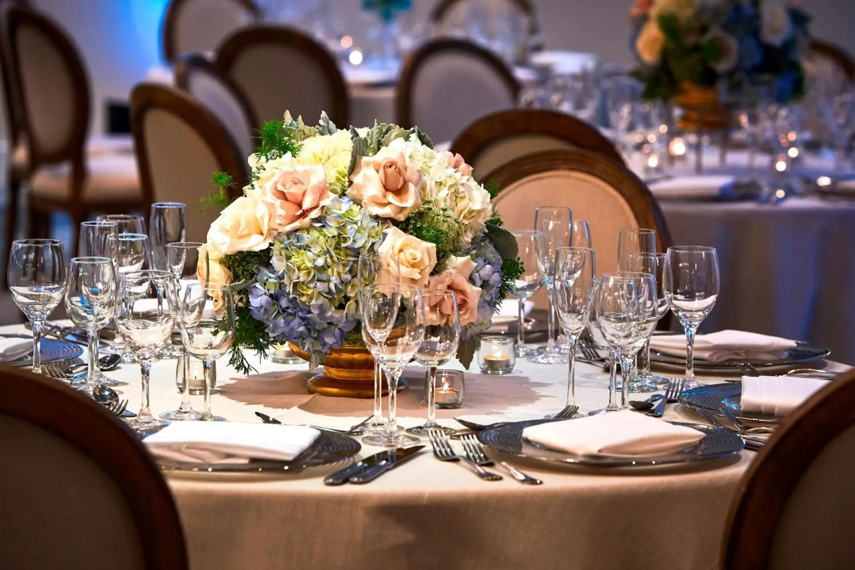 Banquet/Function facilities, Restaurant/Places to Eat in Los Angeles Marriott Burbank Airport