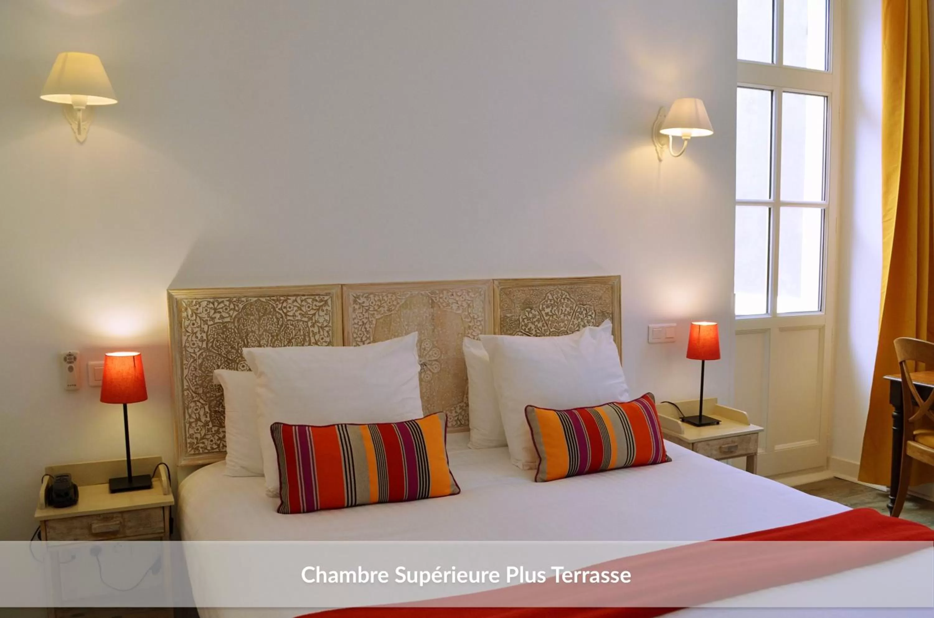 Bed in Hôtel & Espace Bien-être La Maison du Lierre