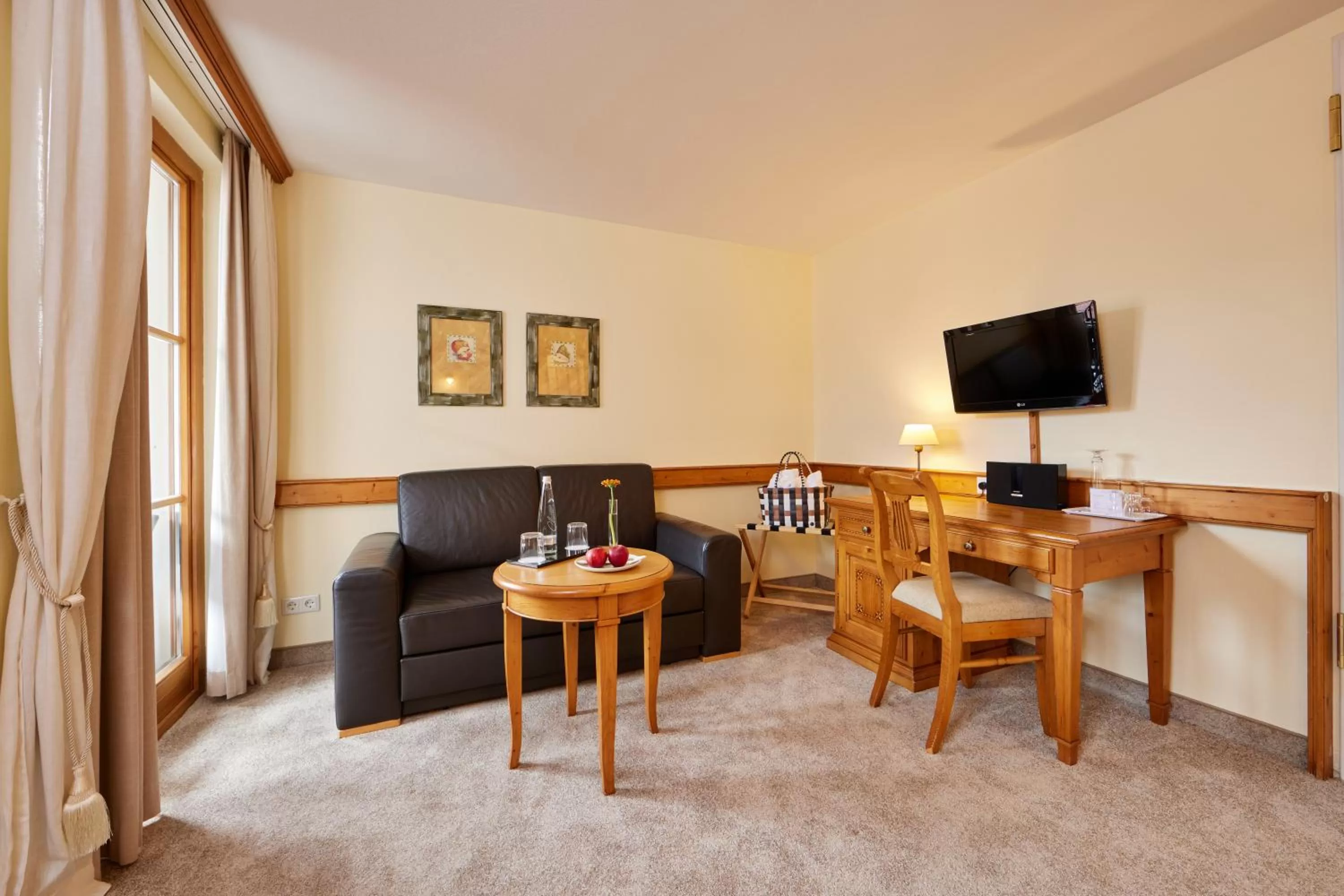 Living room in Hotel Zugspitze