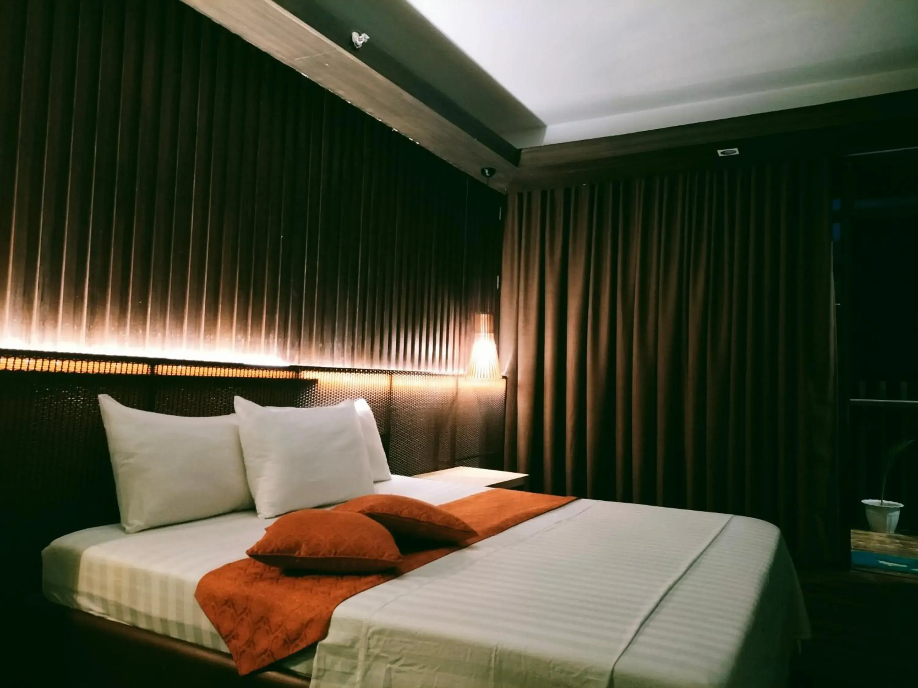 Bedroom, Bed in Orange Pearl Beach Resort