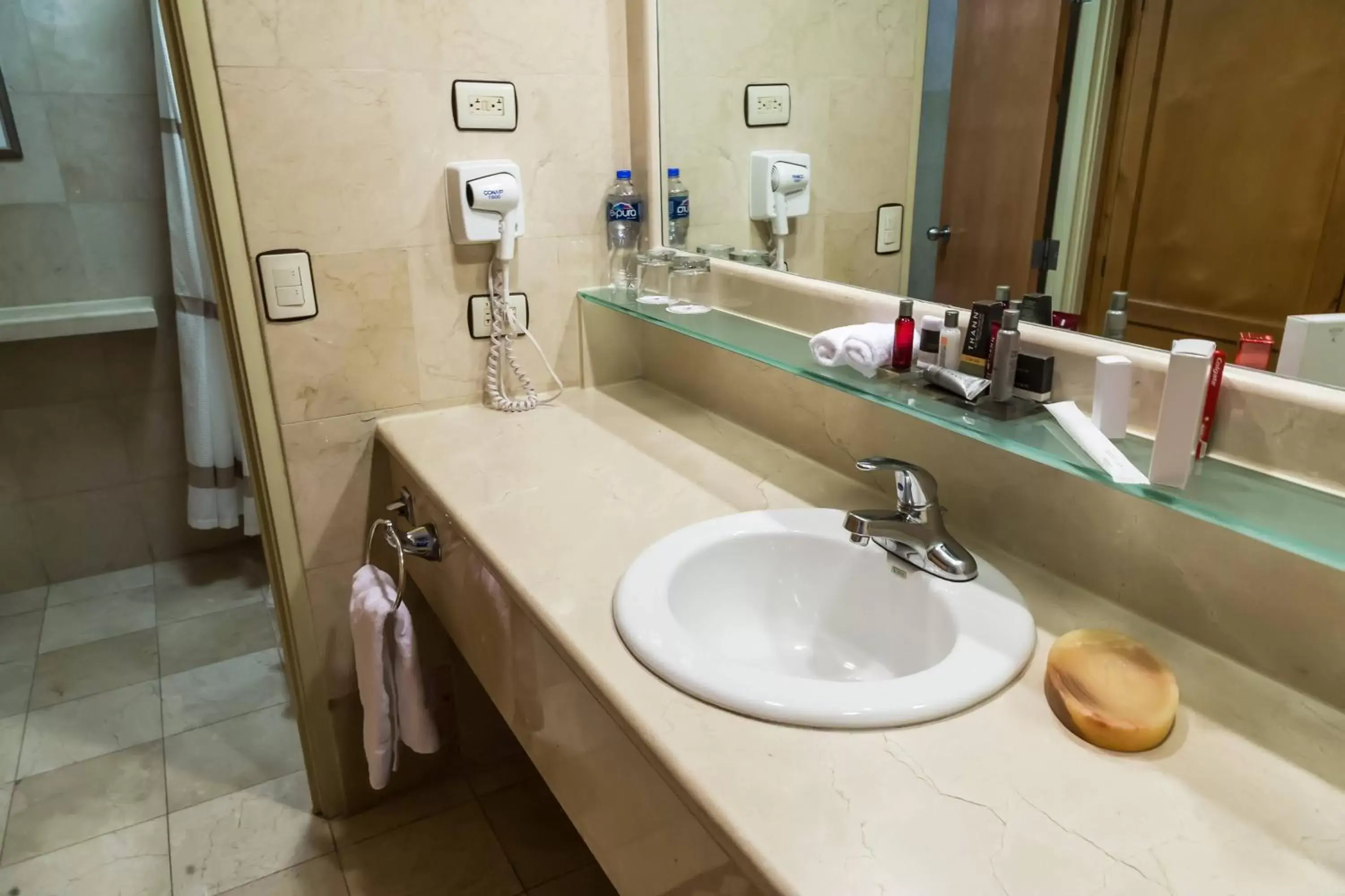 Bathroom in Marriott Tijuana Hotel
