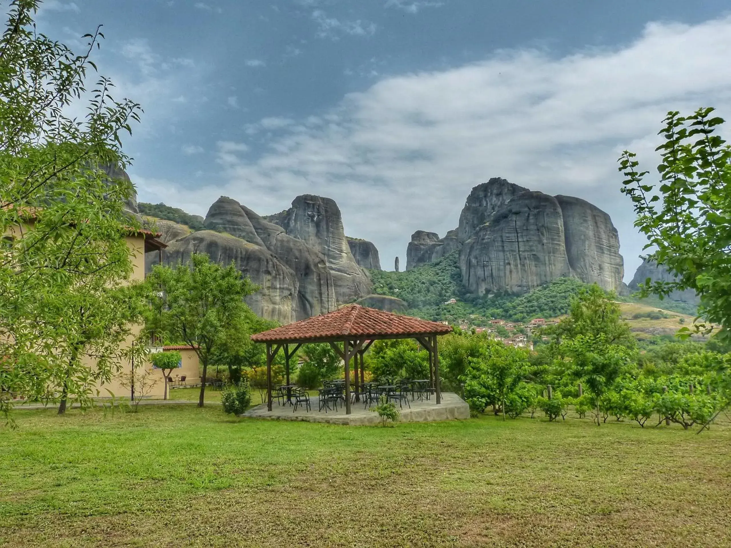 Nearby landmark, Property Building in Hotel Doupiani House