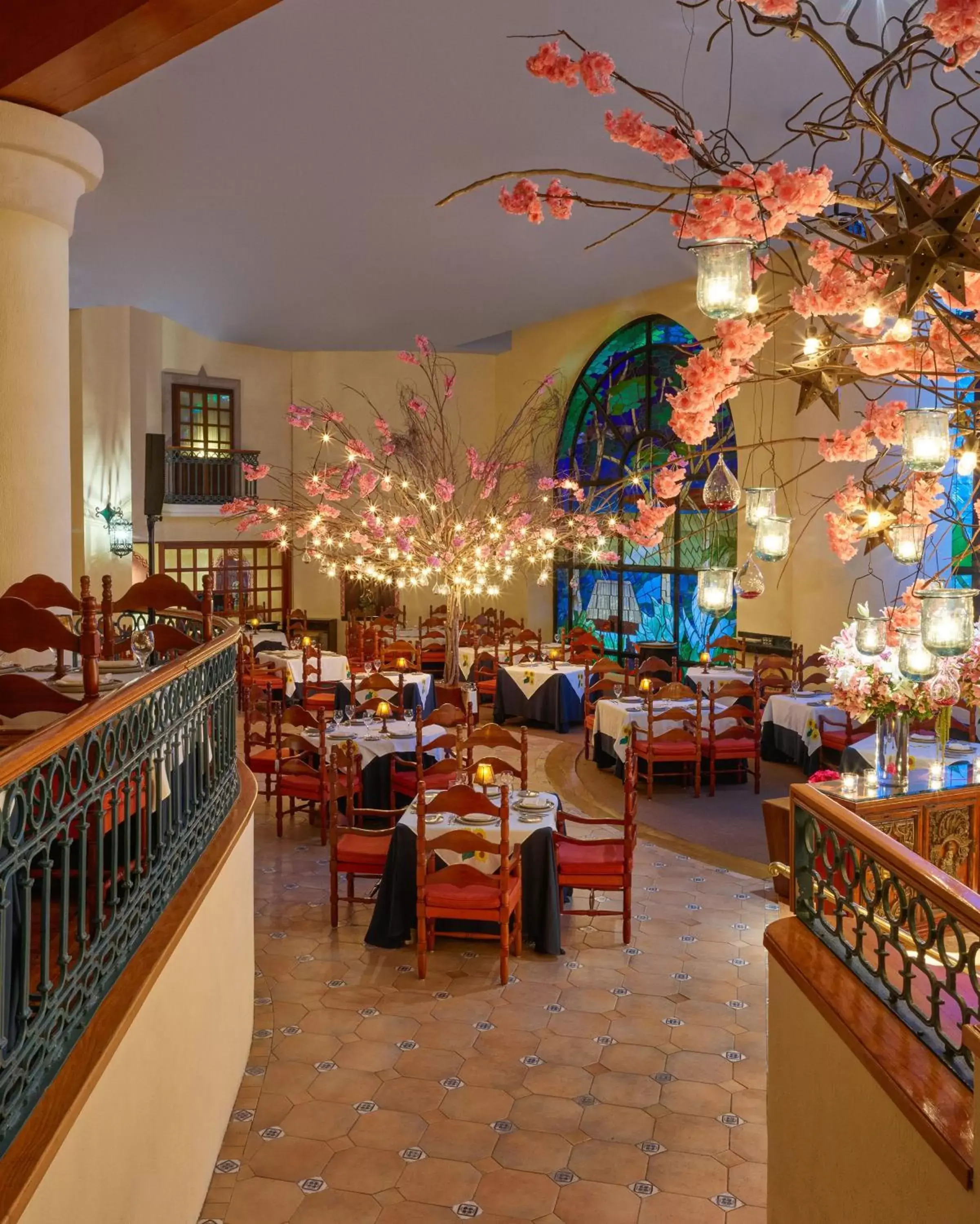 Restaurant/Places to Eat in Grand Fiesta Americana Coral Beach Cancun - All Inclusive