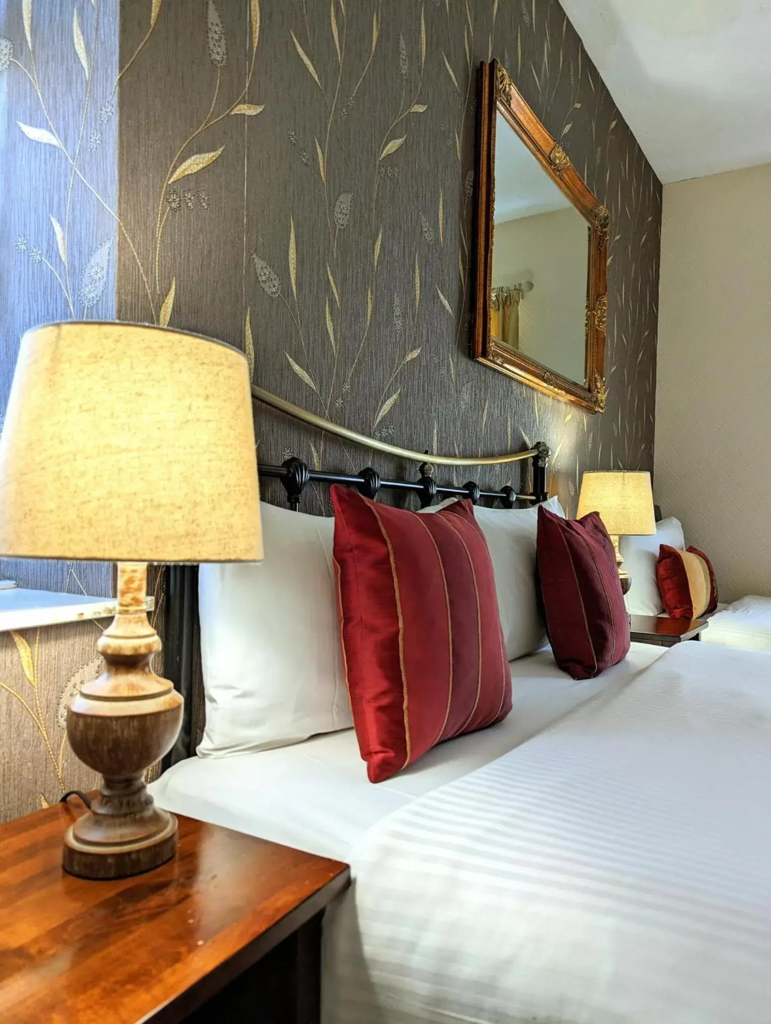 Bed in Brookside Hotel & Restaurant