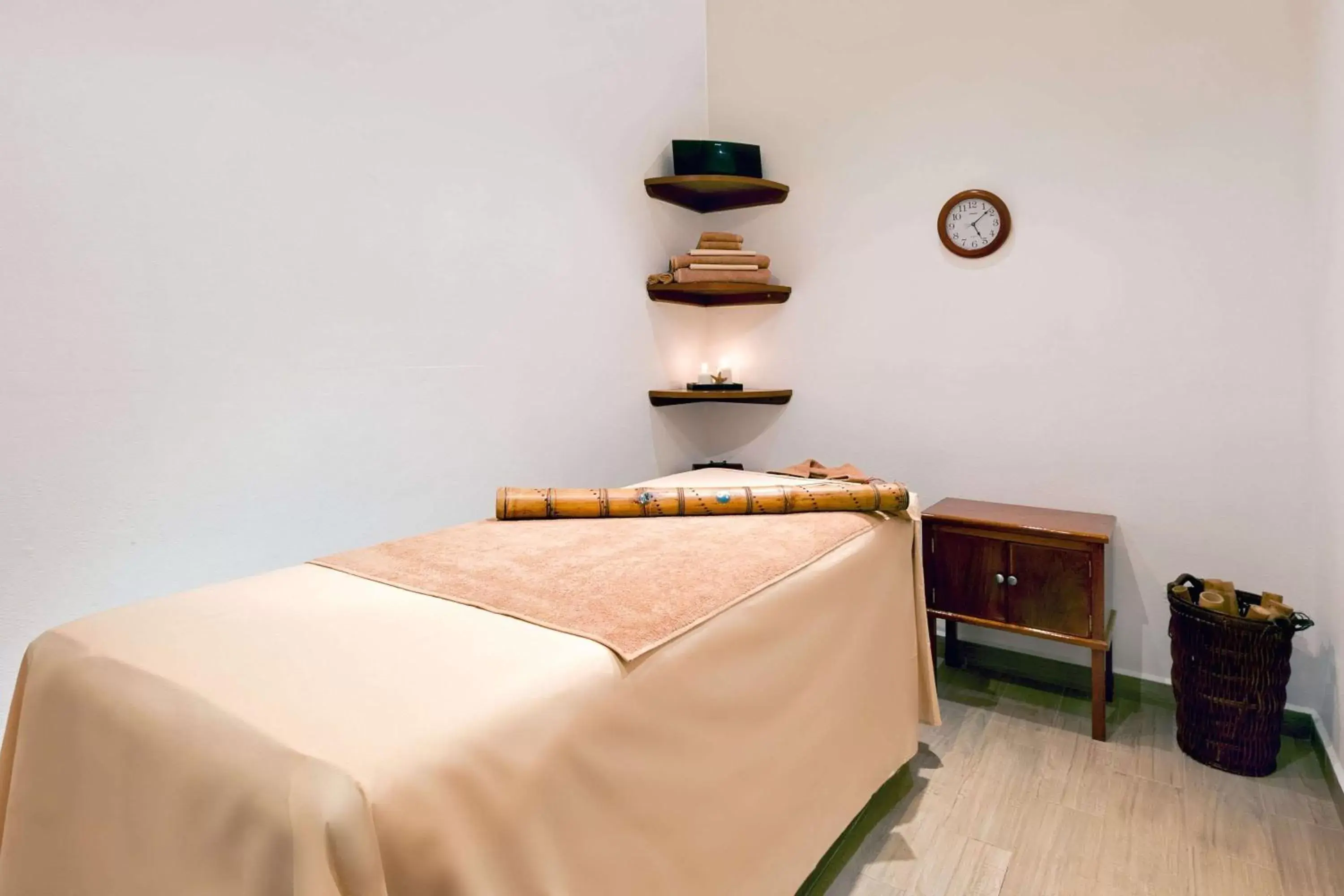 Spa and wellness centre/facilities, Bed in Gaviana Resort