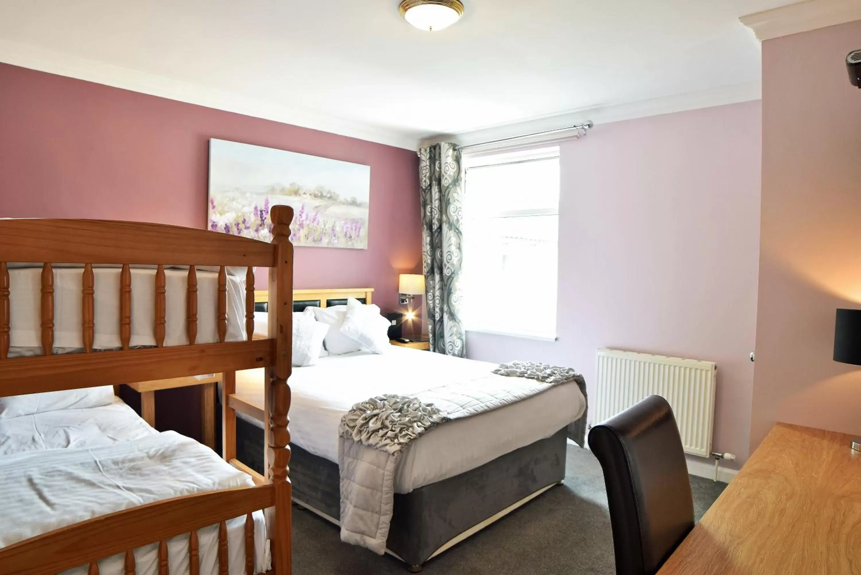 Bedroom in Dovedale Hotel and Restaurant