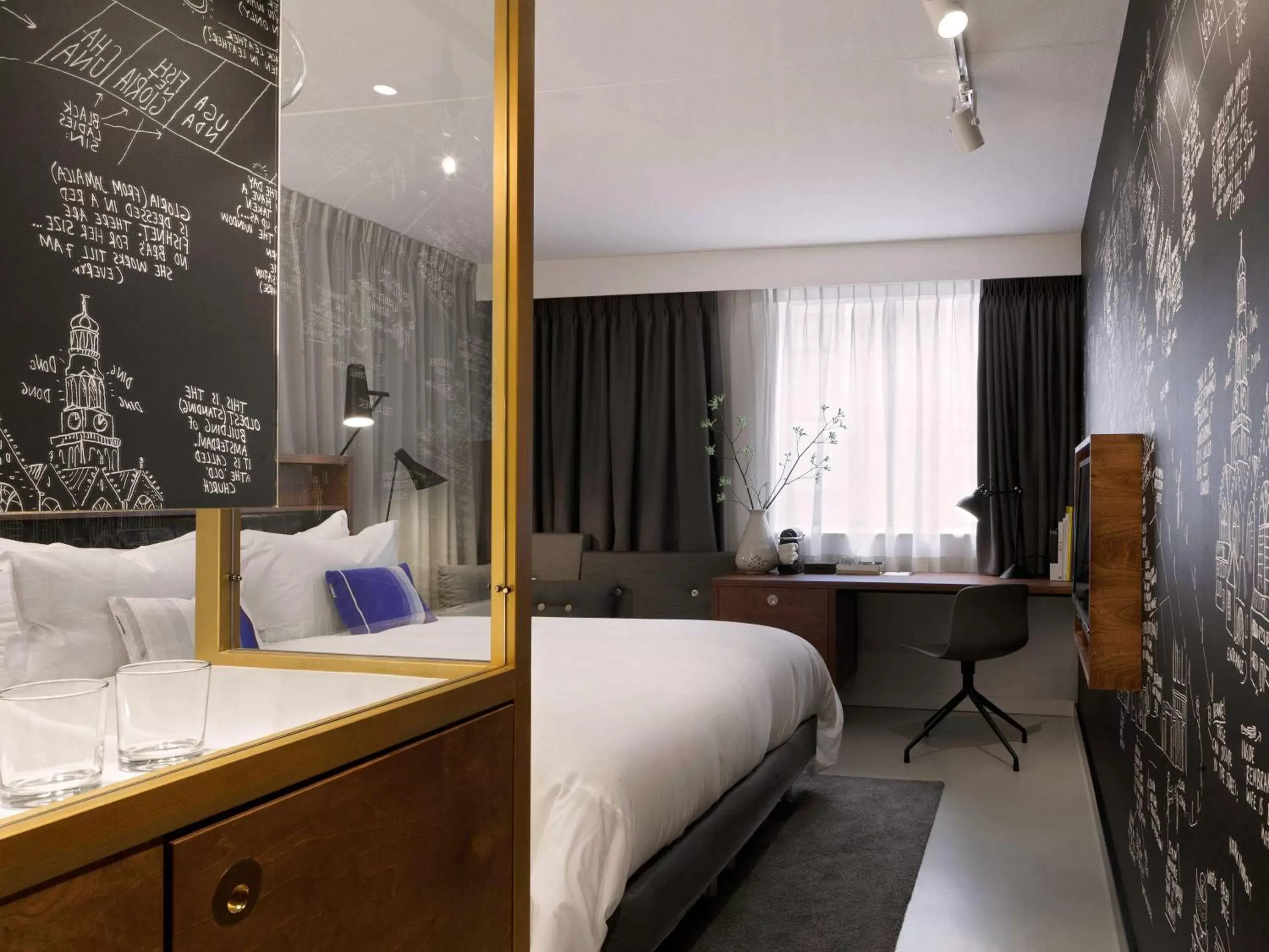 Photo of the whole room, Bed in INK Hotel Amsterdam - MGallery