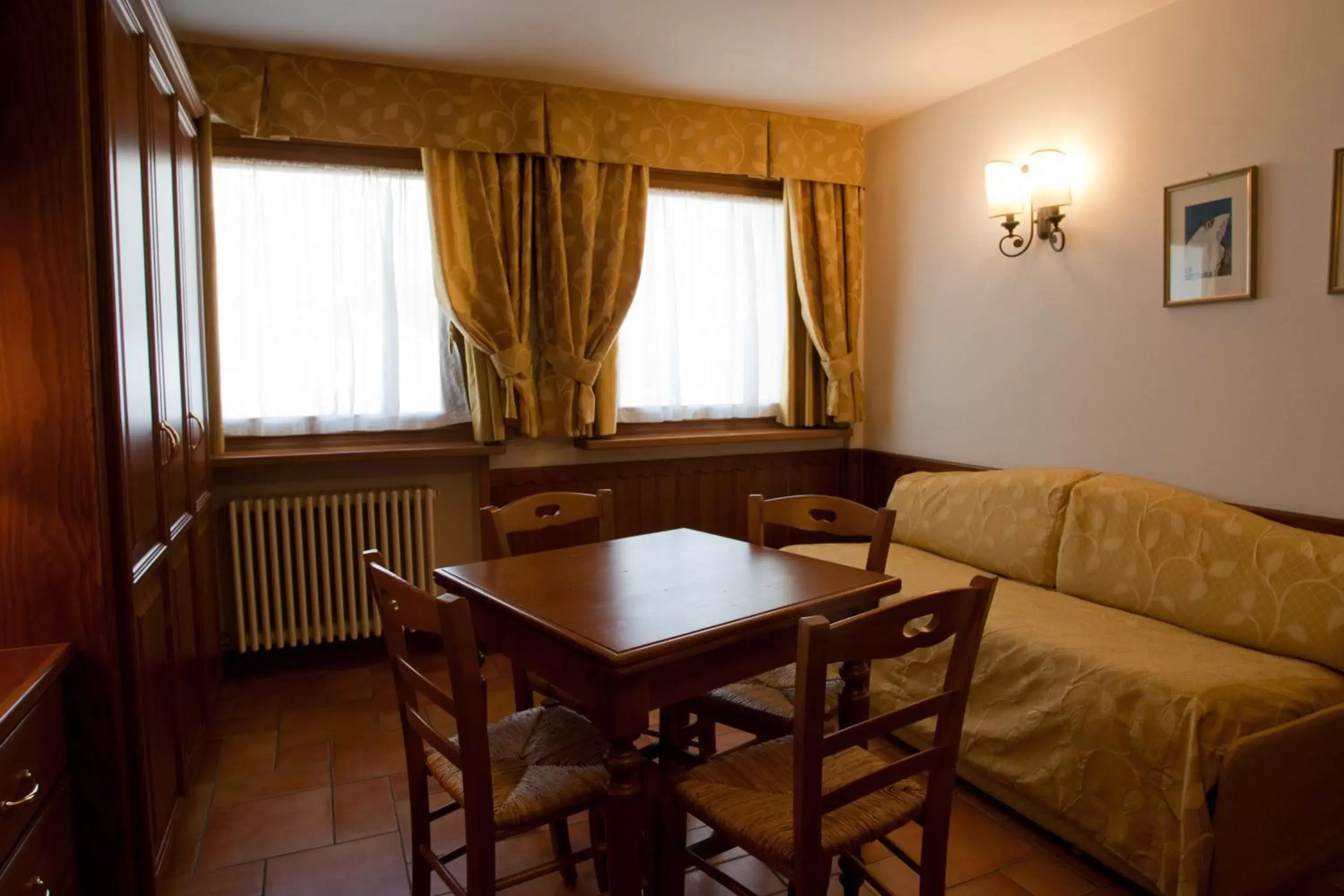 Living room, Dining Area in Residence Le Grand Chalet