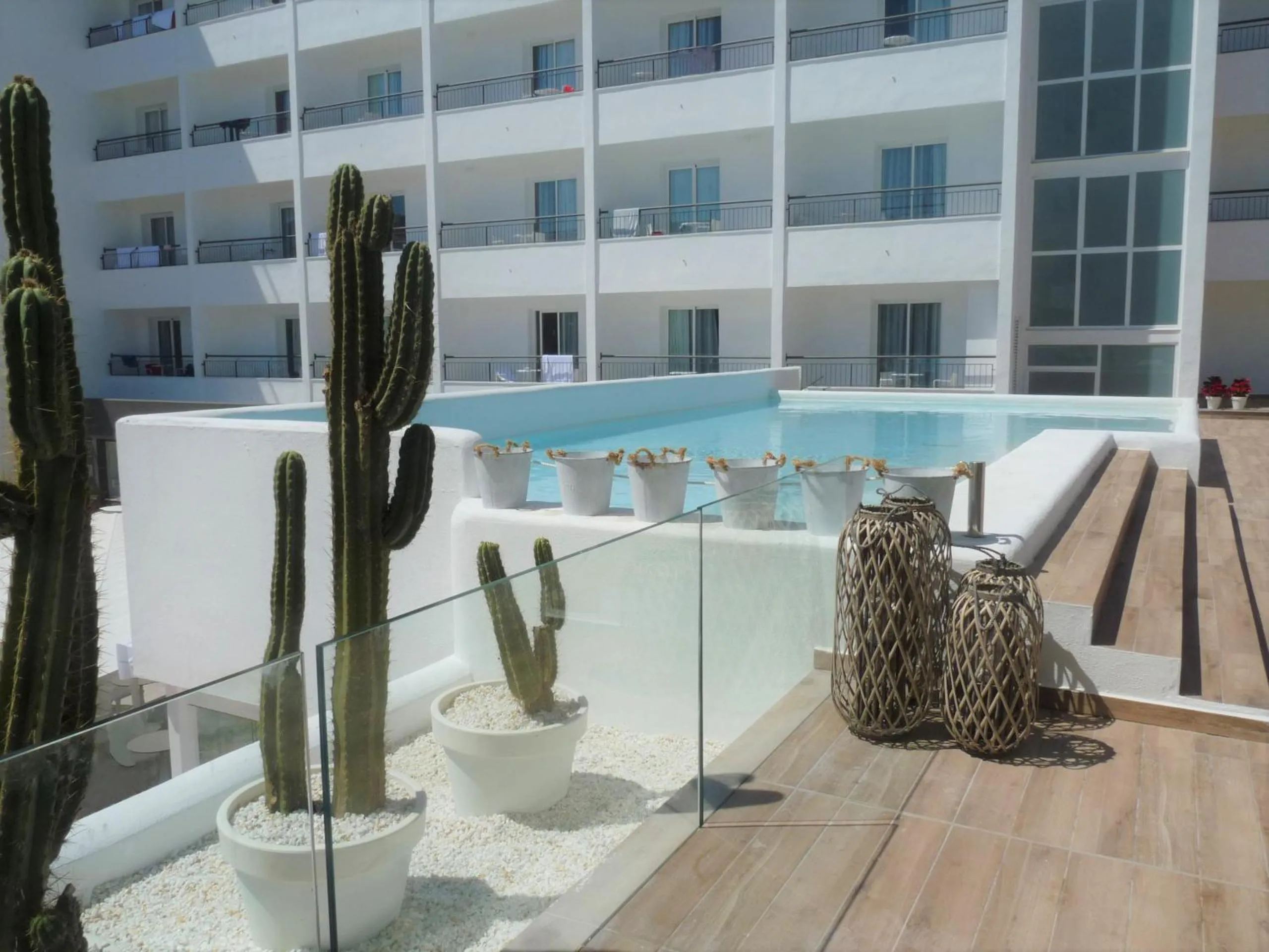 Swimming pool in FERGUS Club Pineda Splash