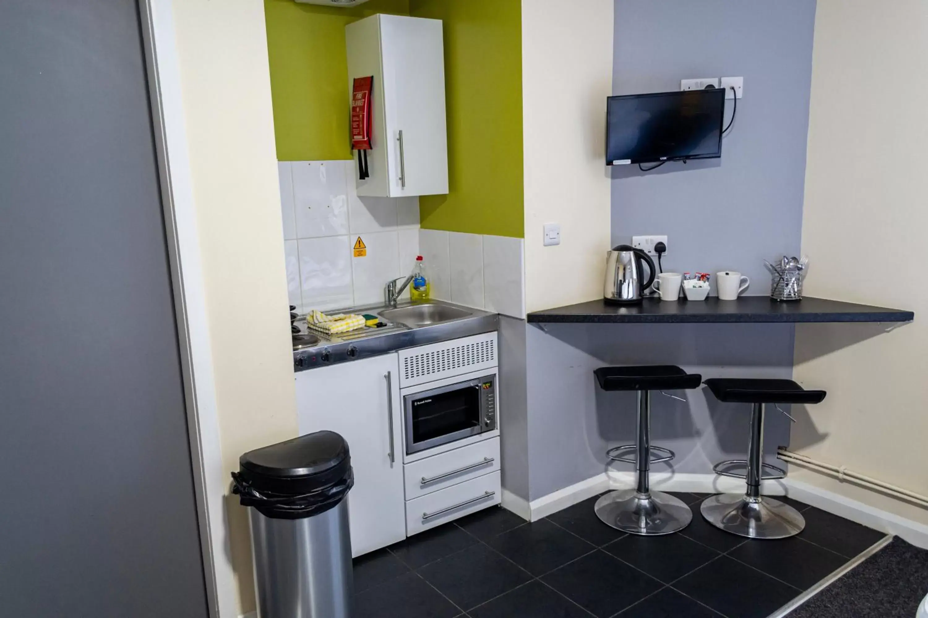 Kitchen or kitchenette in Lymedale Suites Studios & Aparthotel in NEWCASTLE UNDER LYME & STOKE