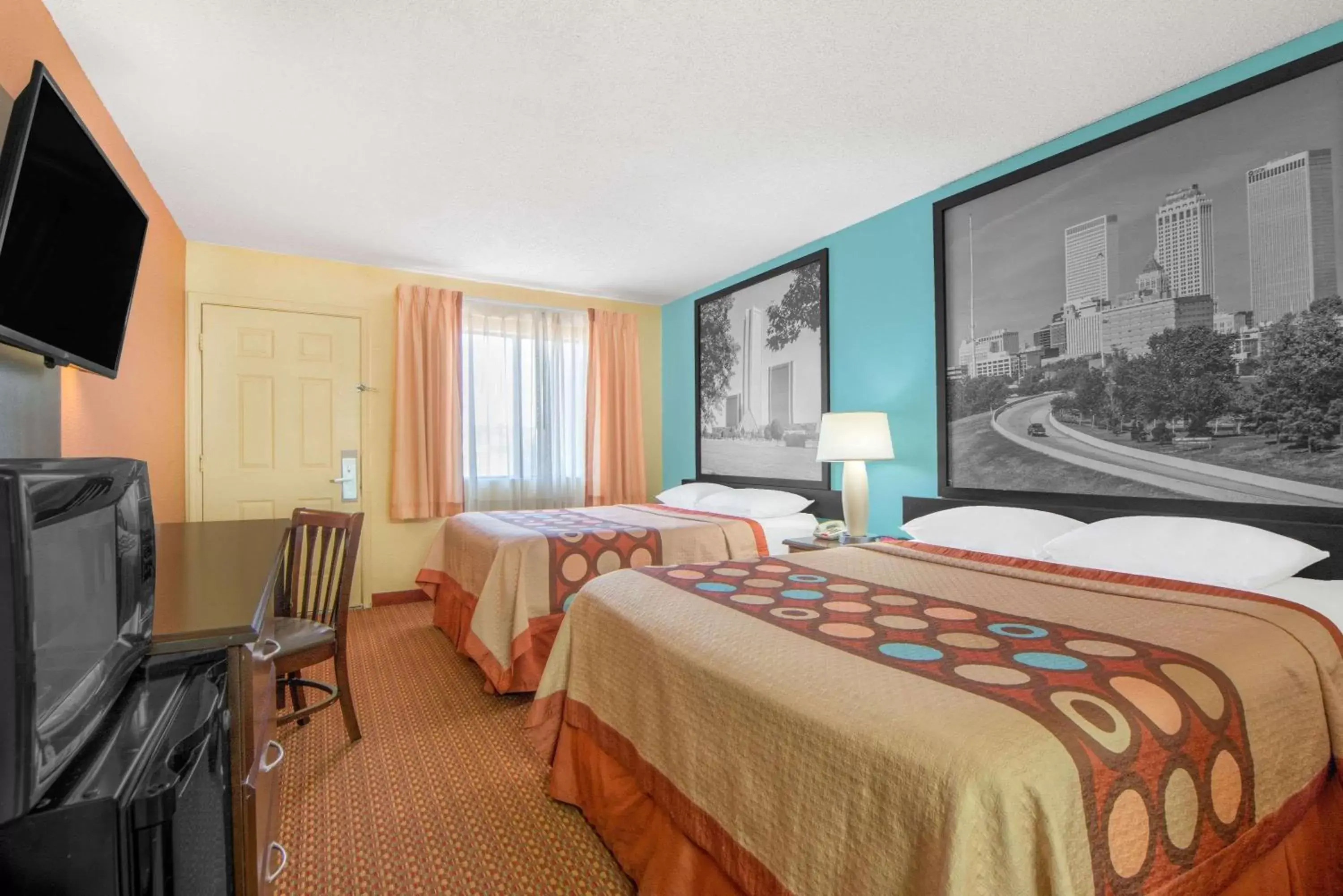 Photo of the whole room in Super 8 by Wyndham Tulsa