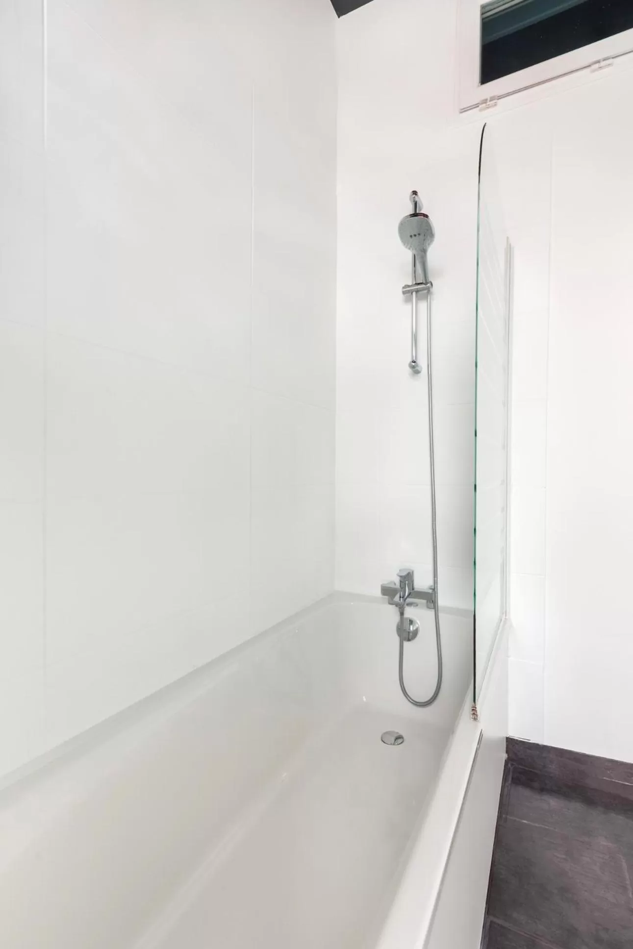 Bedroom in Au Chat Qui Dort Lille - Villa Gounod