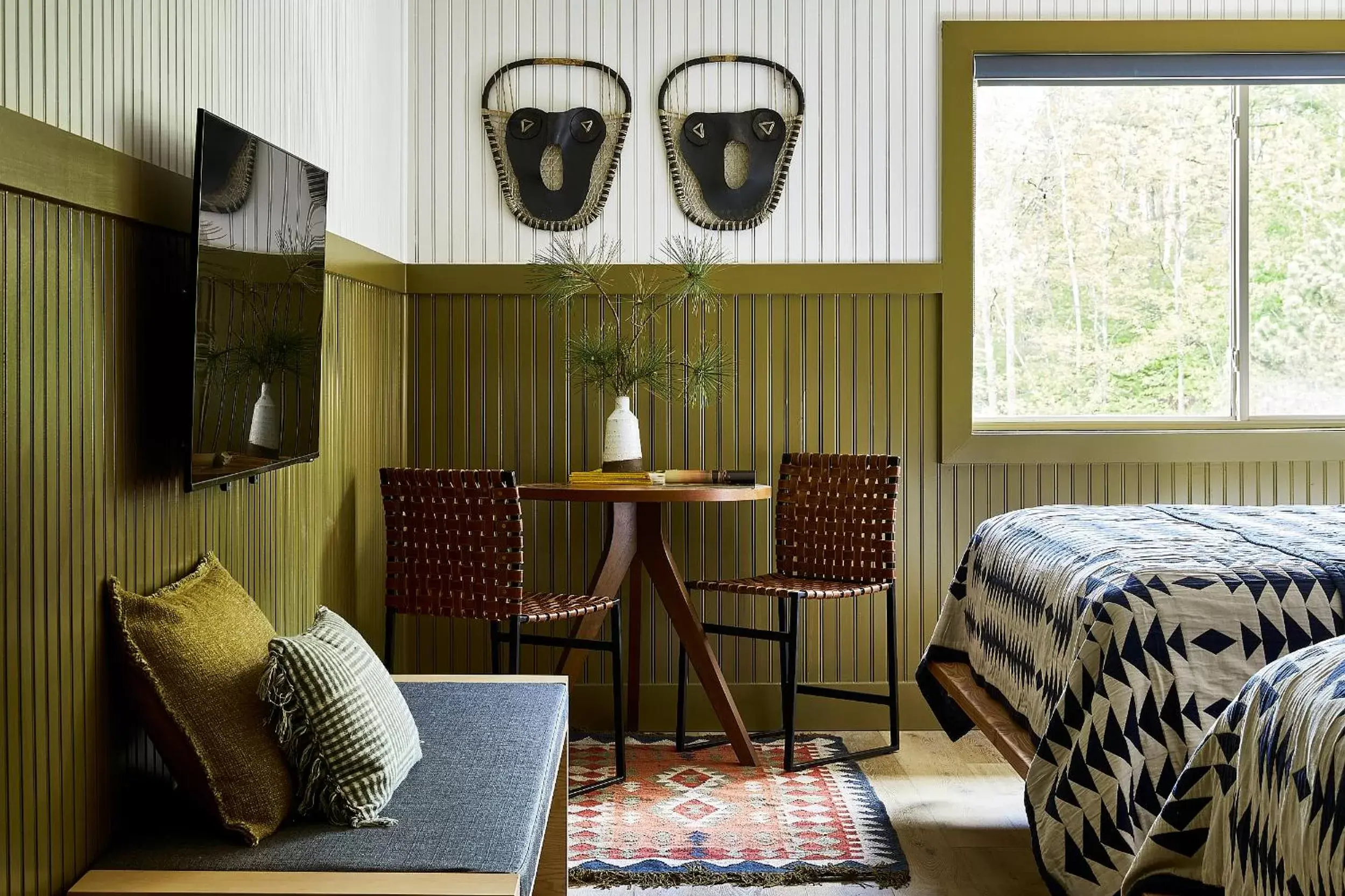 Bedroom, Seating Area in Bluebird Sunapee