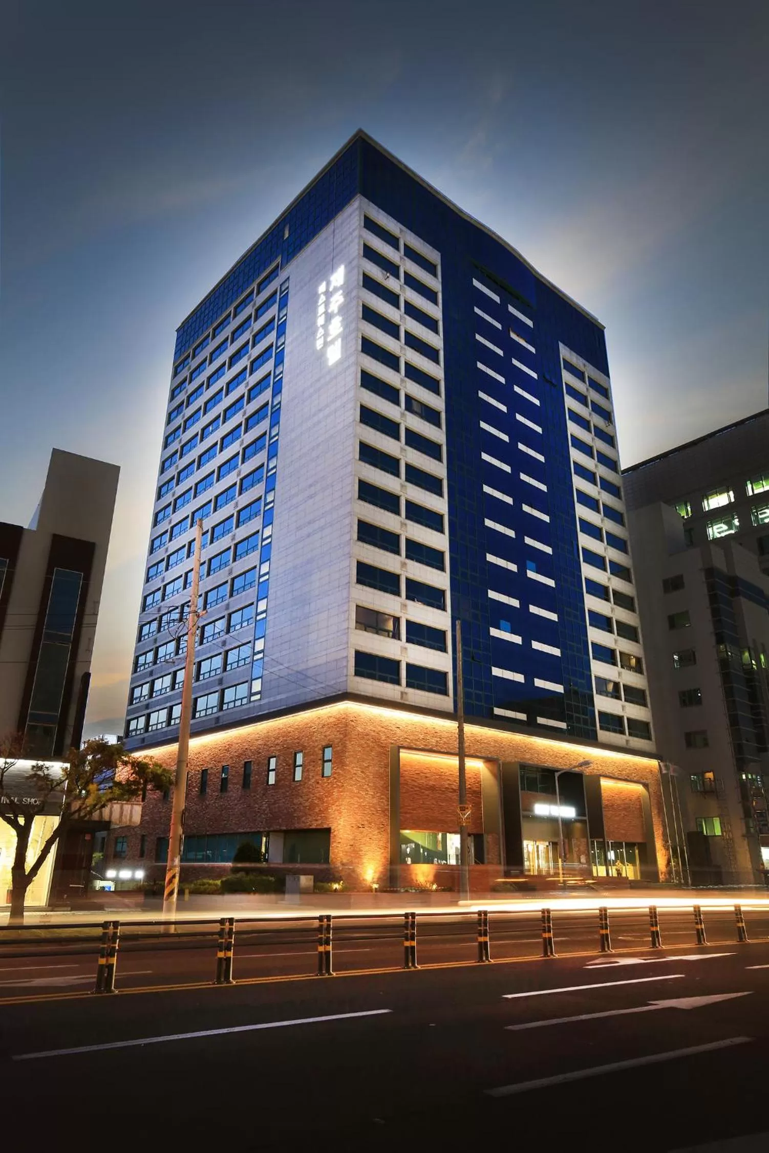 Facade/entrance in Best Western Jeju Hotel