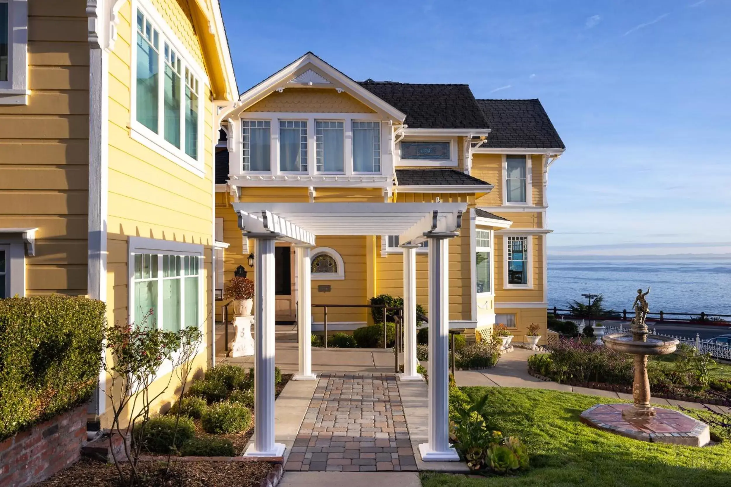 Property Building in Seven Gables Inn on Monterey Bay, A Kirkwood Collection Hotel