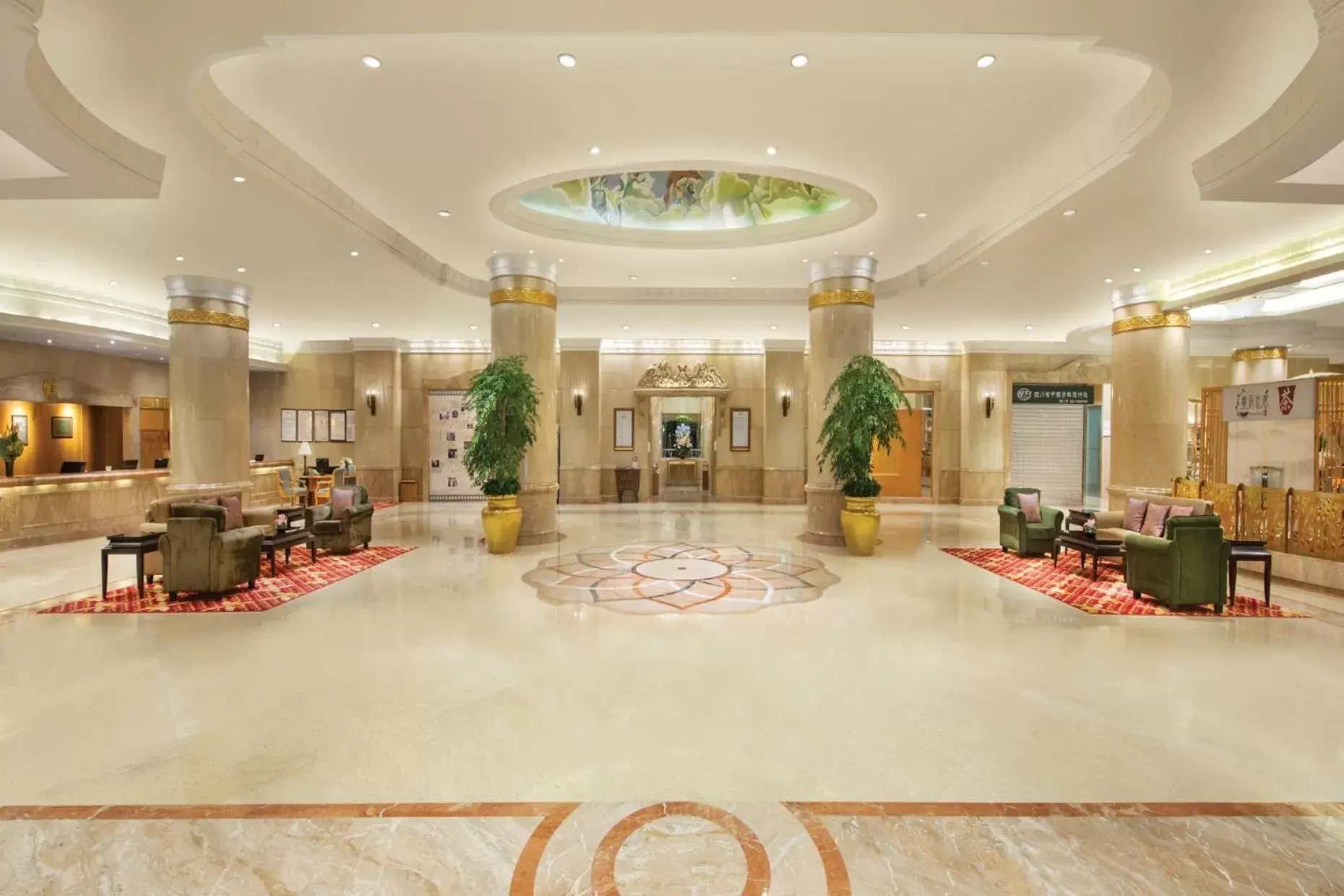 Lobby or reception in Crowne Plaza Chengdu City Center, an IHG Hotel