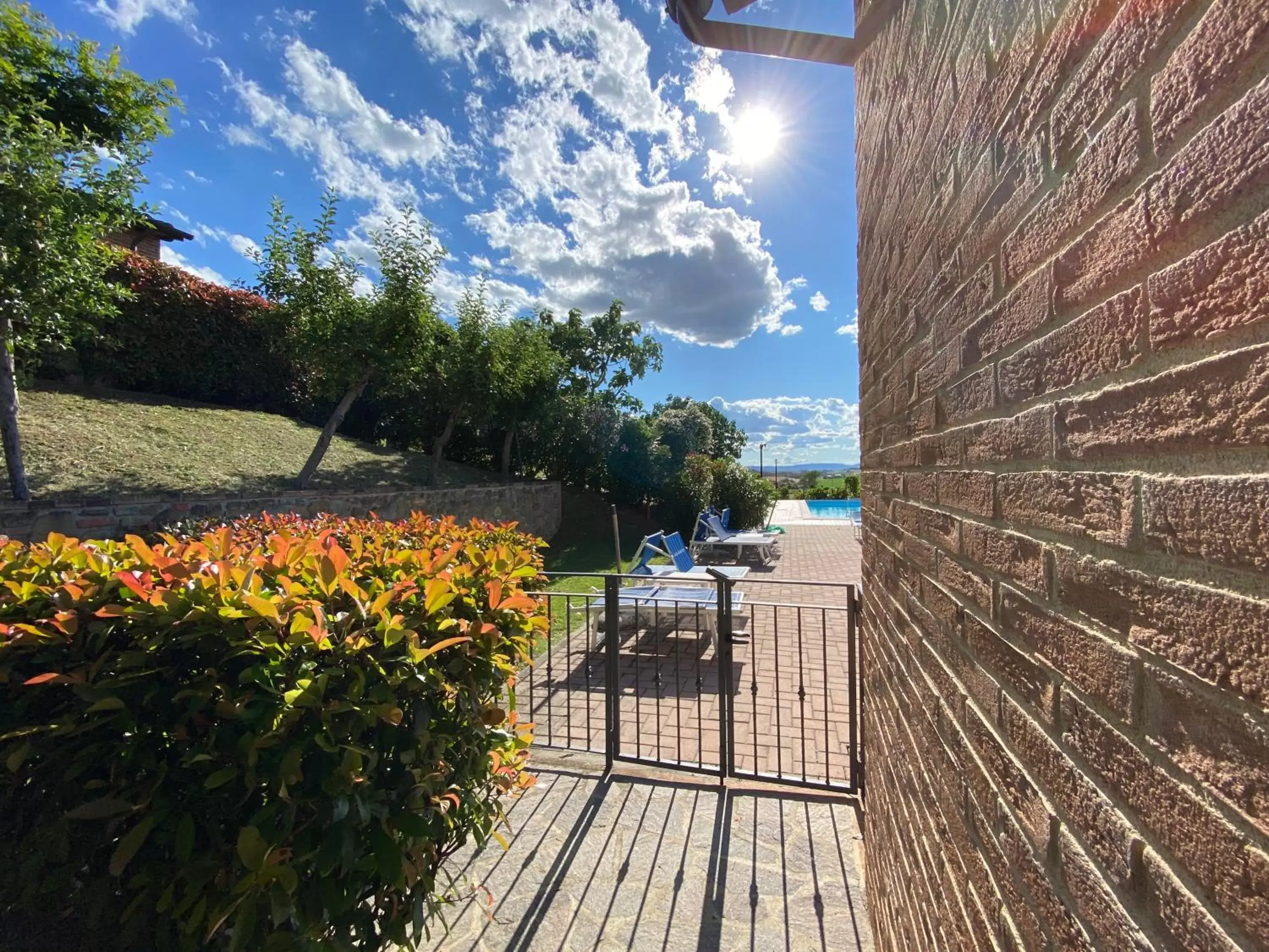 Pool view in Tenuta Badia '99