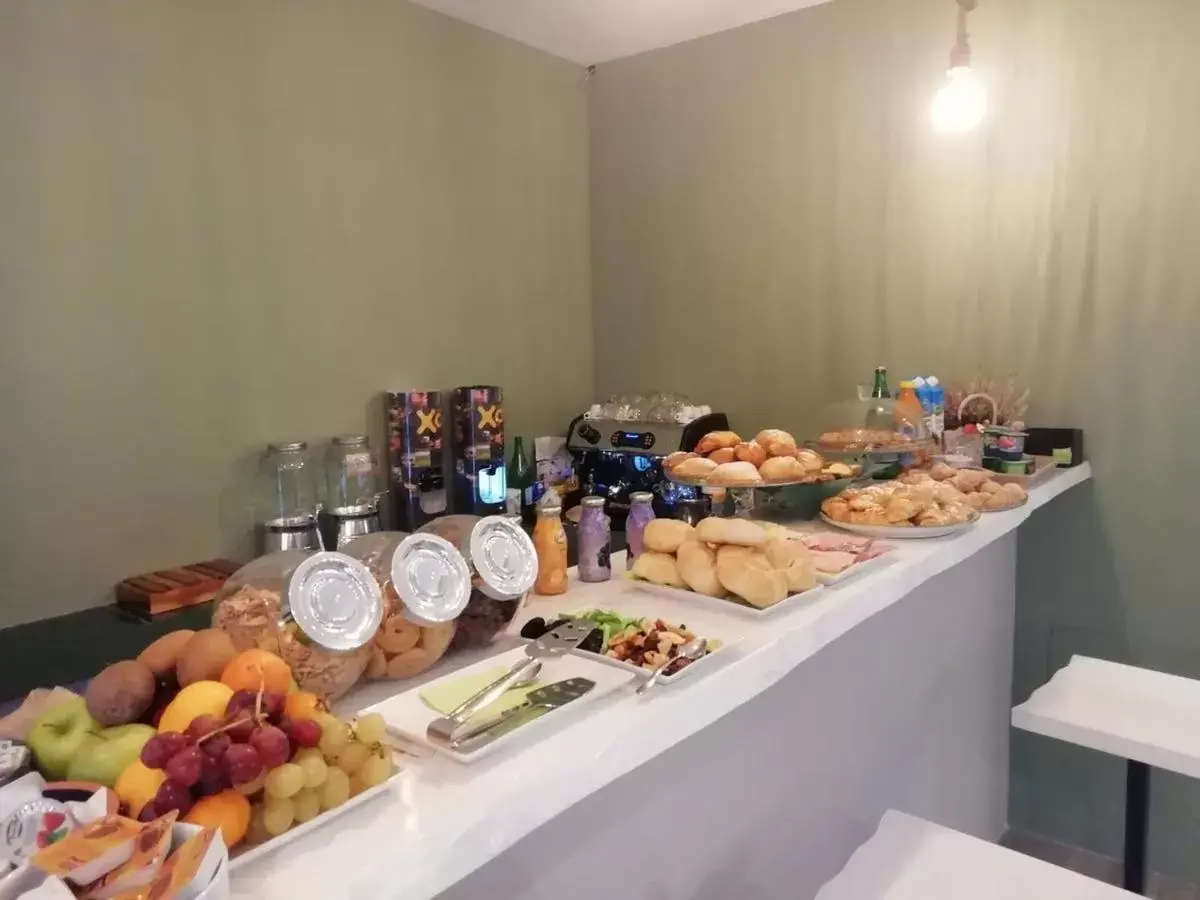 Food and drinks in Hotel Pompei Be Green