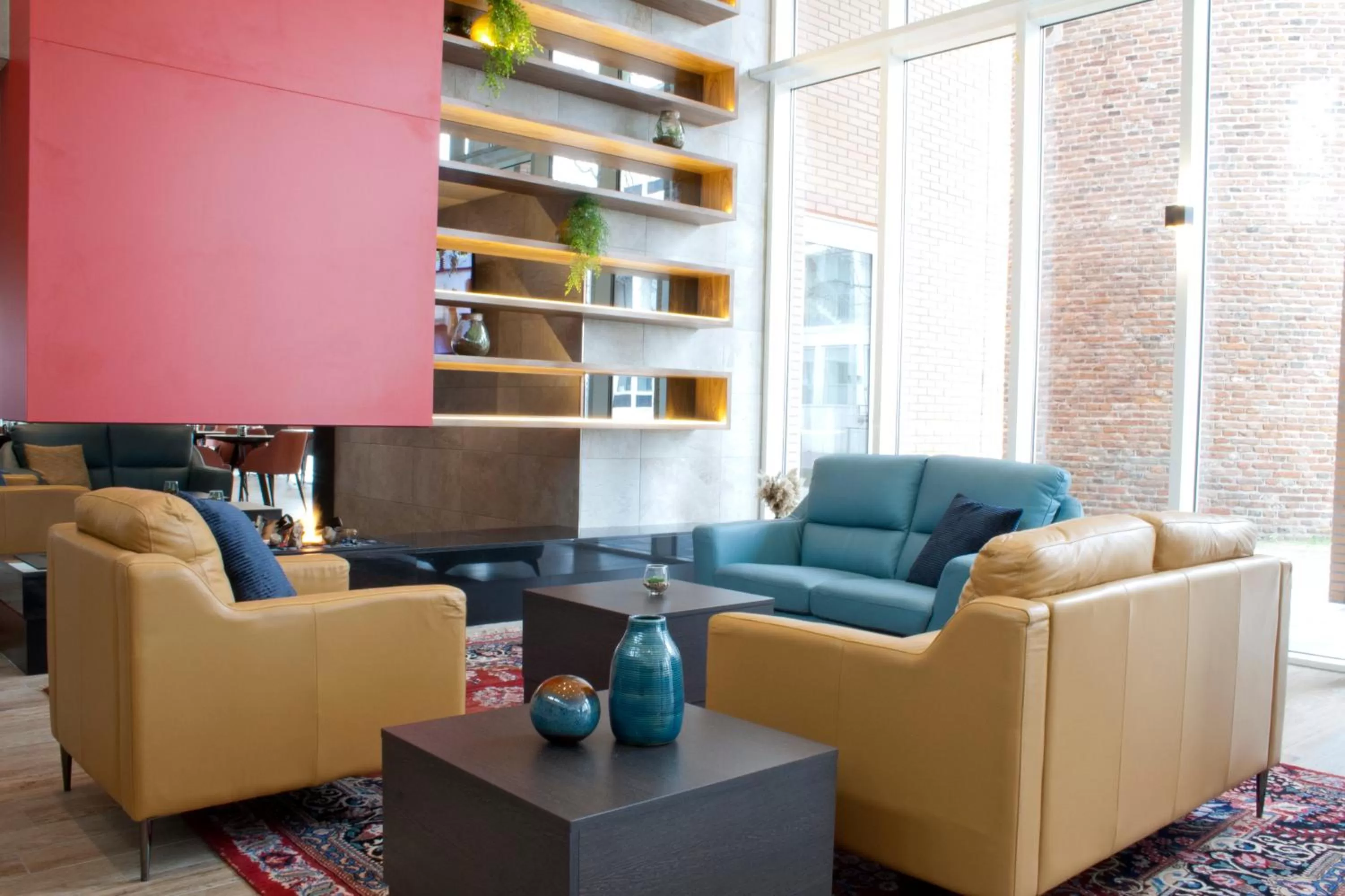 Communal lounge/ TV room in Bastion Hotel Arnhem