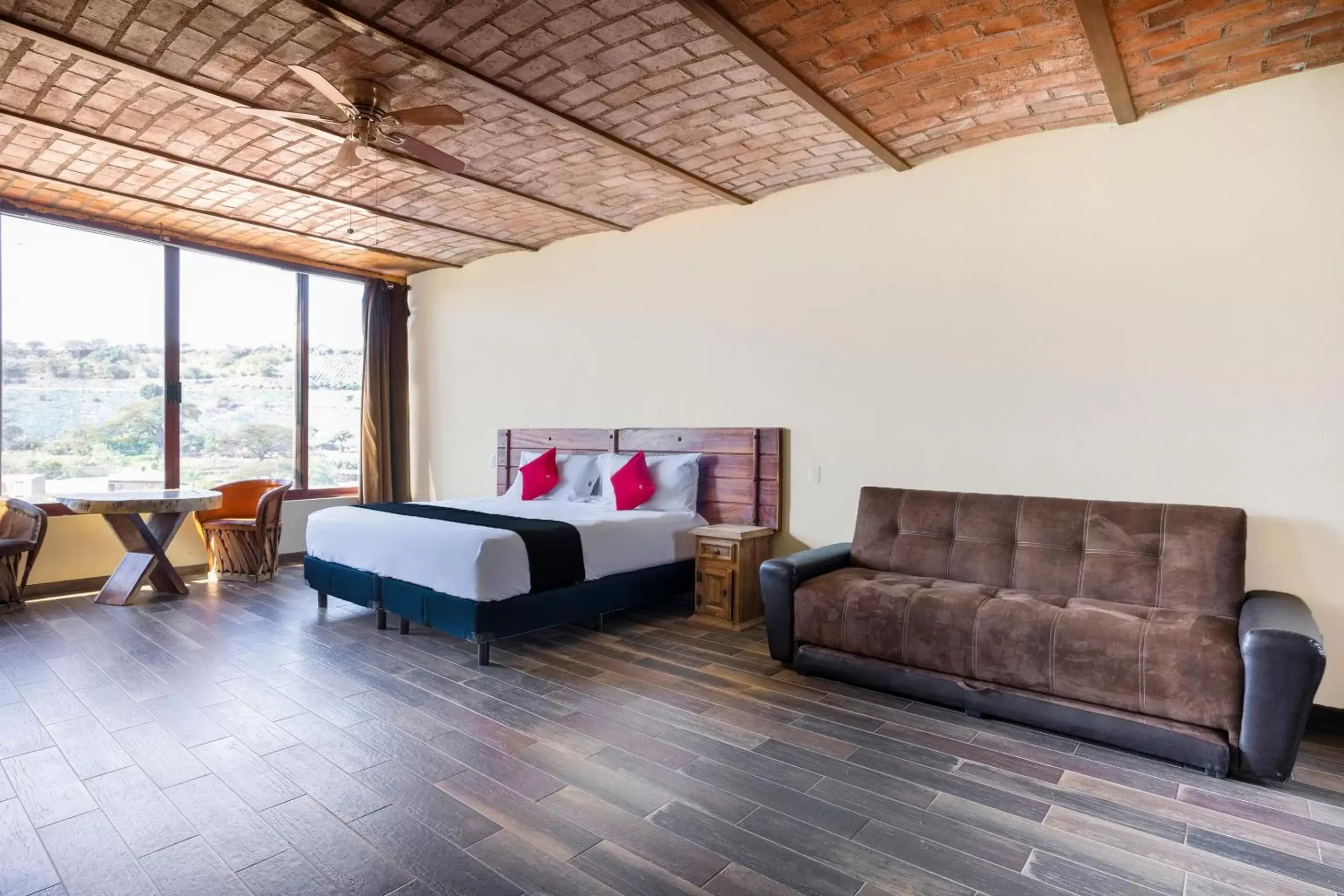 Bedroom, Seating Area in Capital O Hotel Posada Terraza, Tequila Jalisco