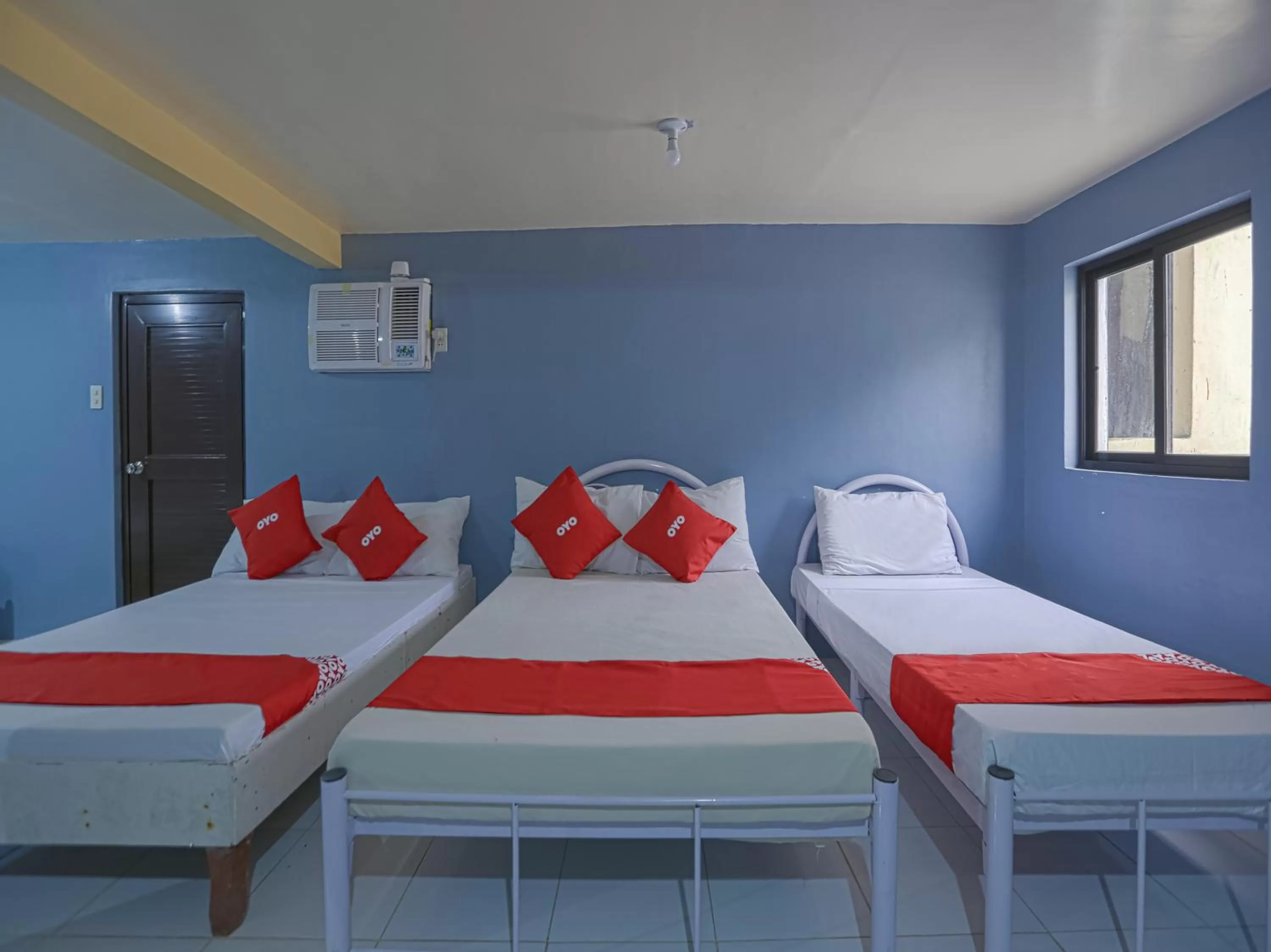 Bedroom, Bed in OYO 784 Laura's Garden Resort