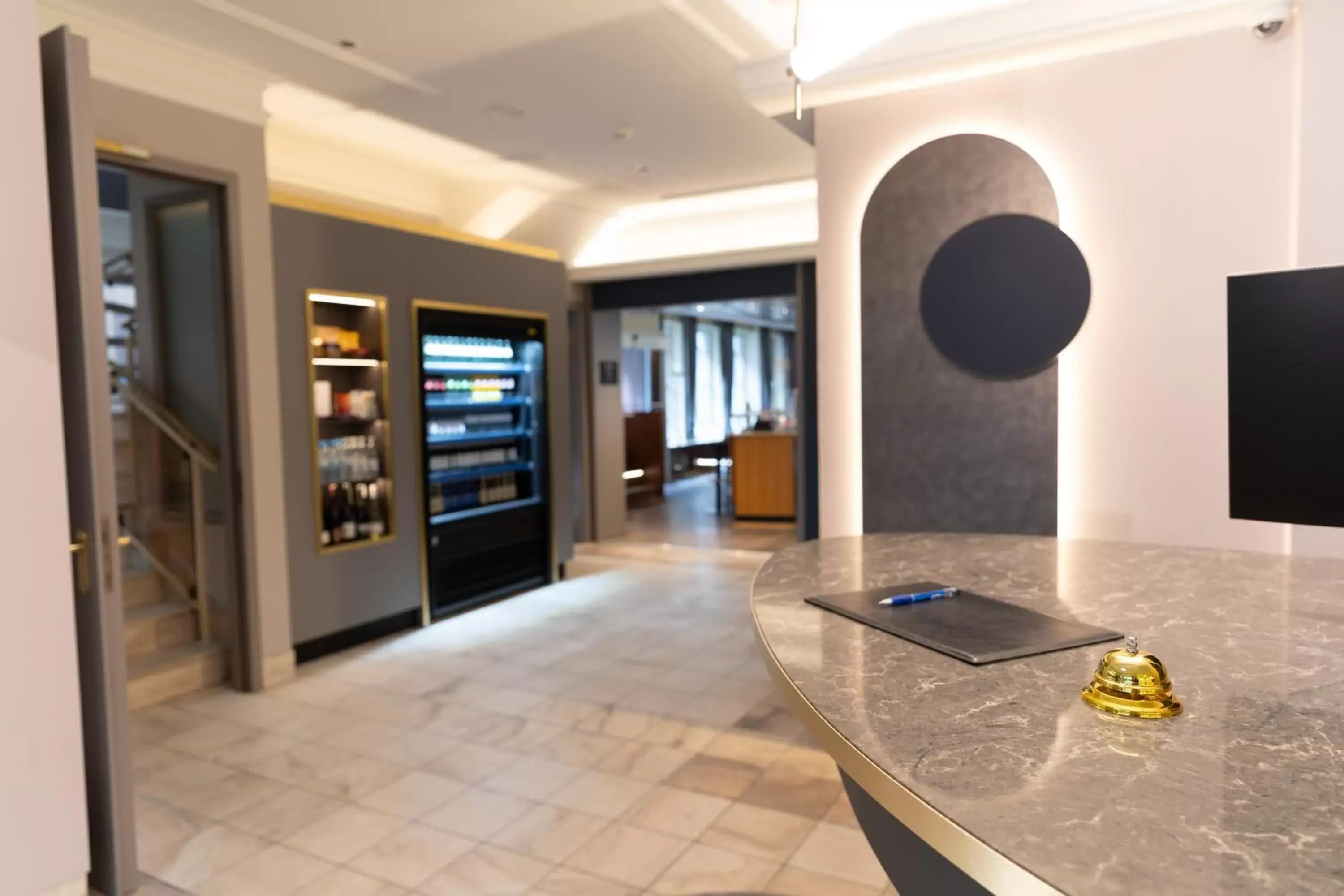 Lobby or reception in Mercure Mainz City Center