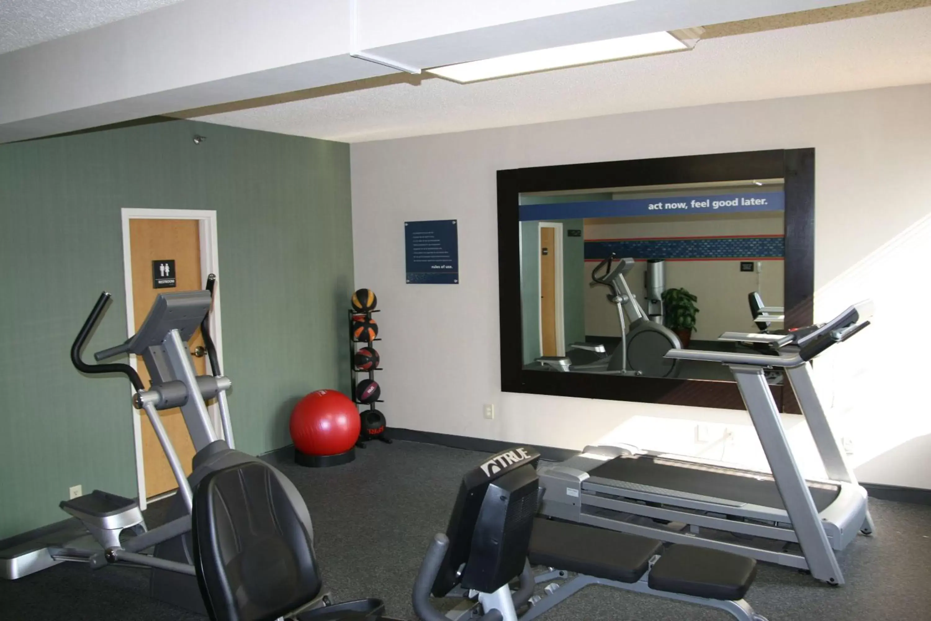 Fitness centre/facilities, Fitness Center/Facilities in Hampton Inn Norfolk/Chesapeake - Greenbrier Area