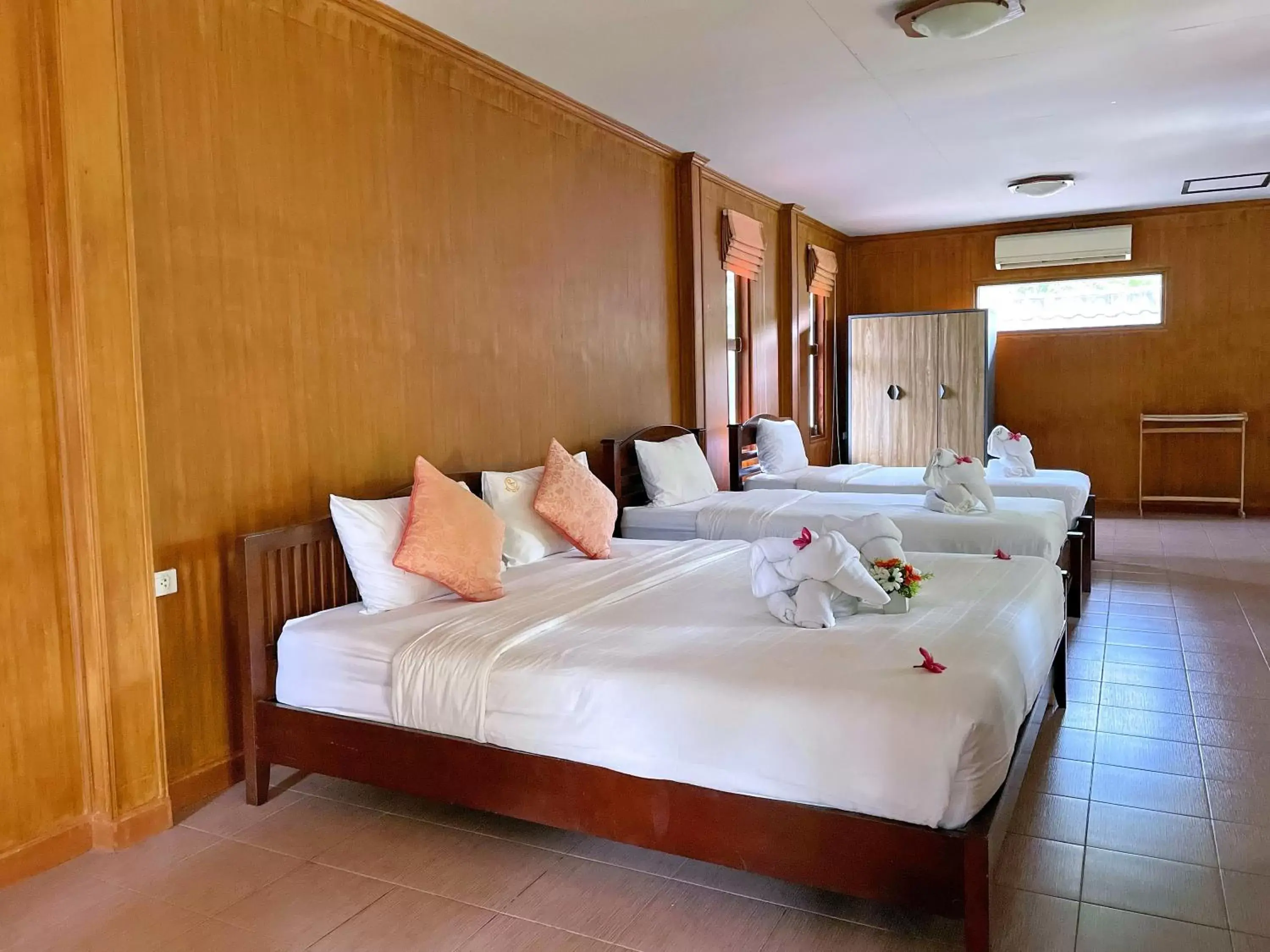 Bed in Doo Dee Boutique Resort by Swiss Chalet