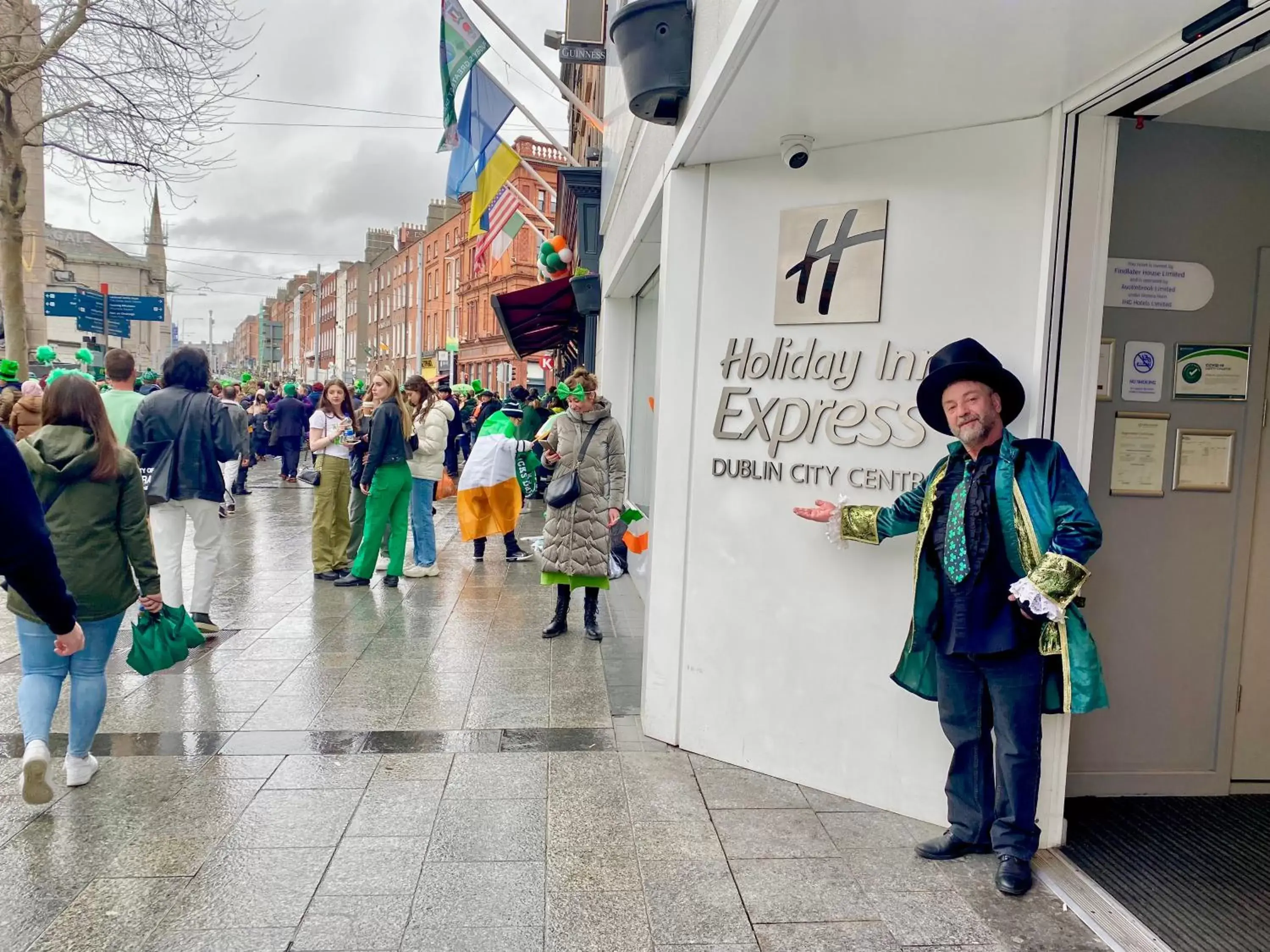 Property building in Holiday Inn Express Dublin City Centre