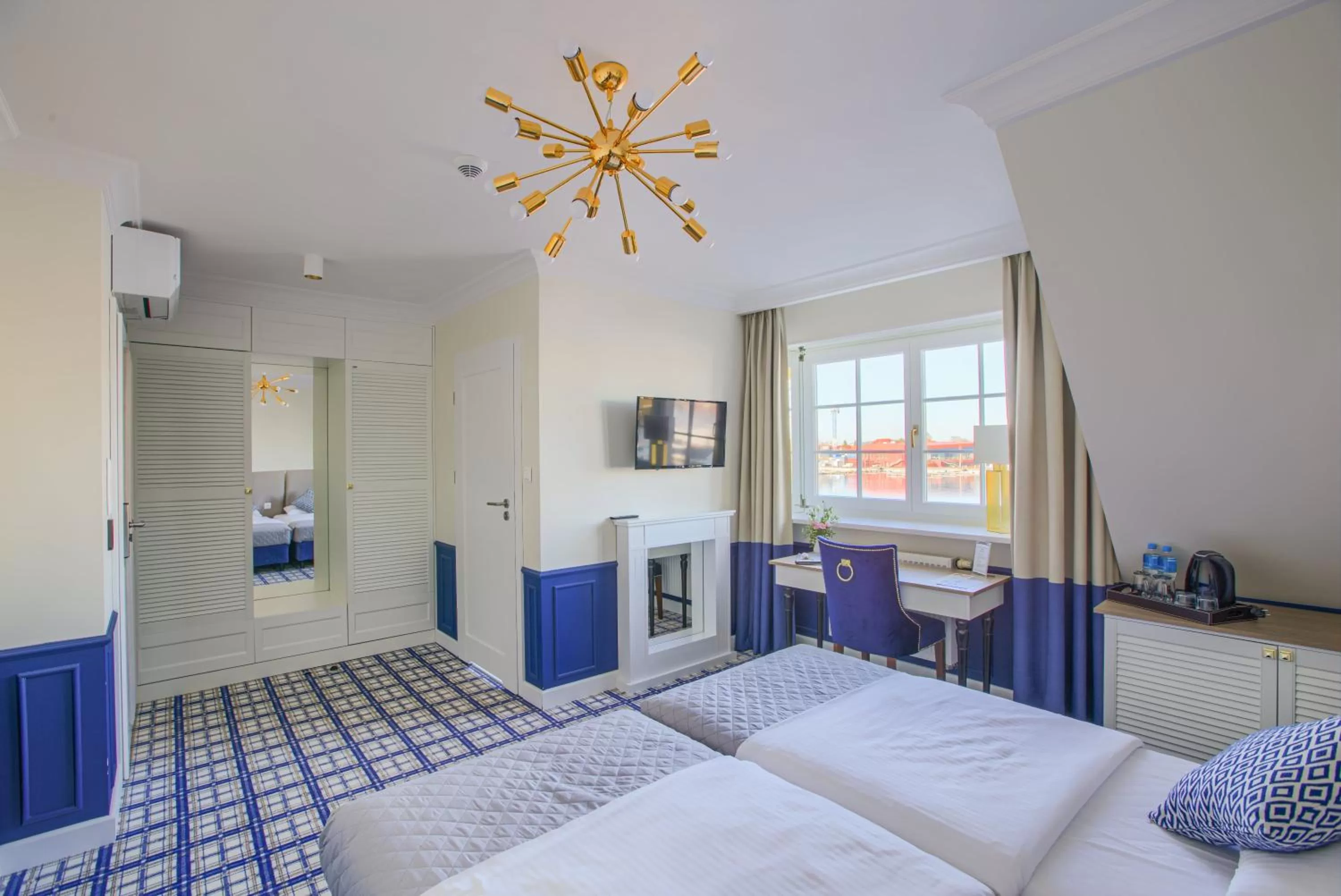 Bedroom, Bed in Amax Boutique Hotel