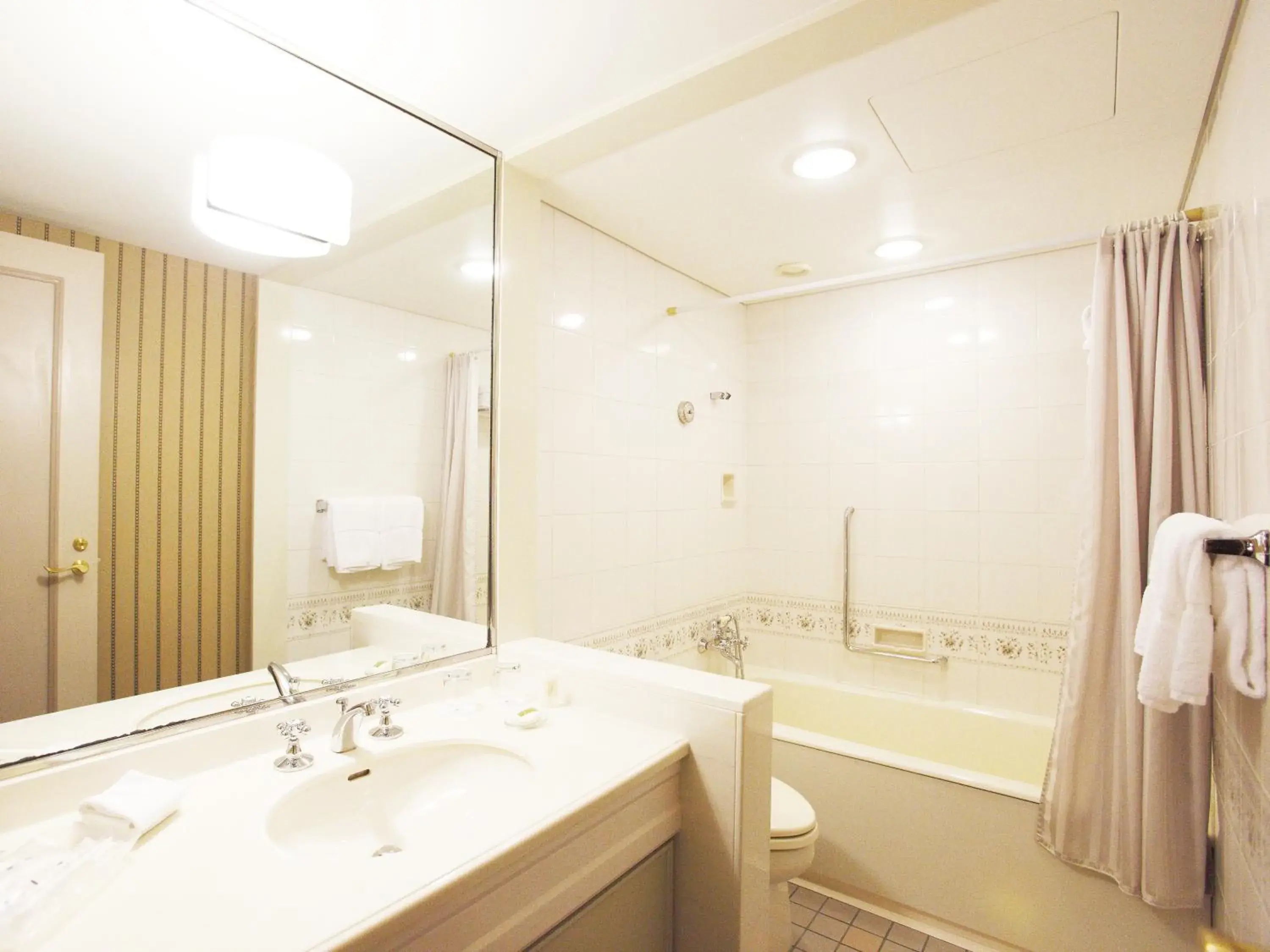 Bathroom in Watermark Hotel Nagasaki Huis Ten Bosch