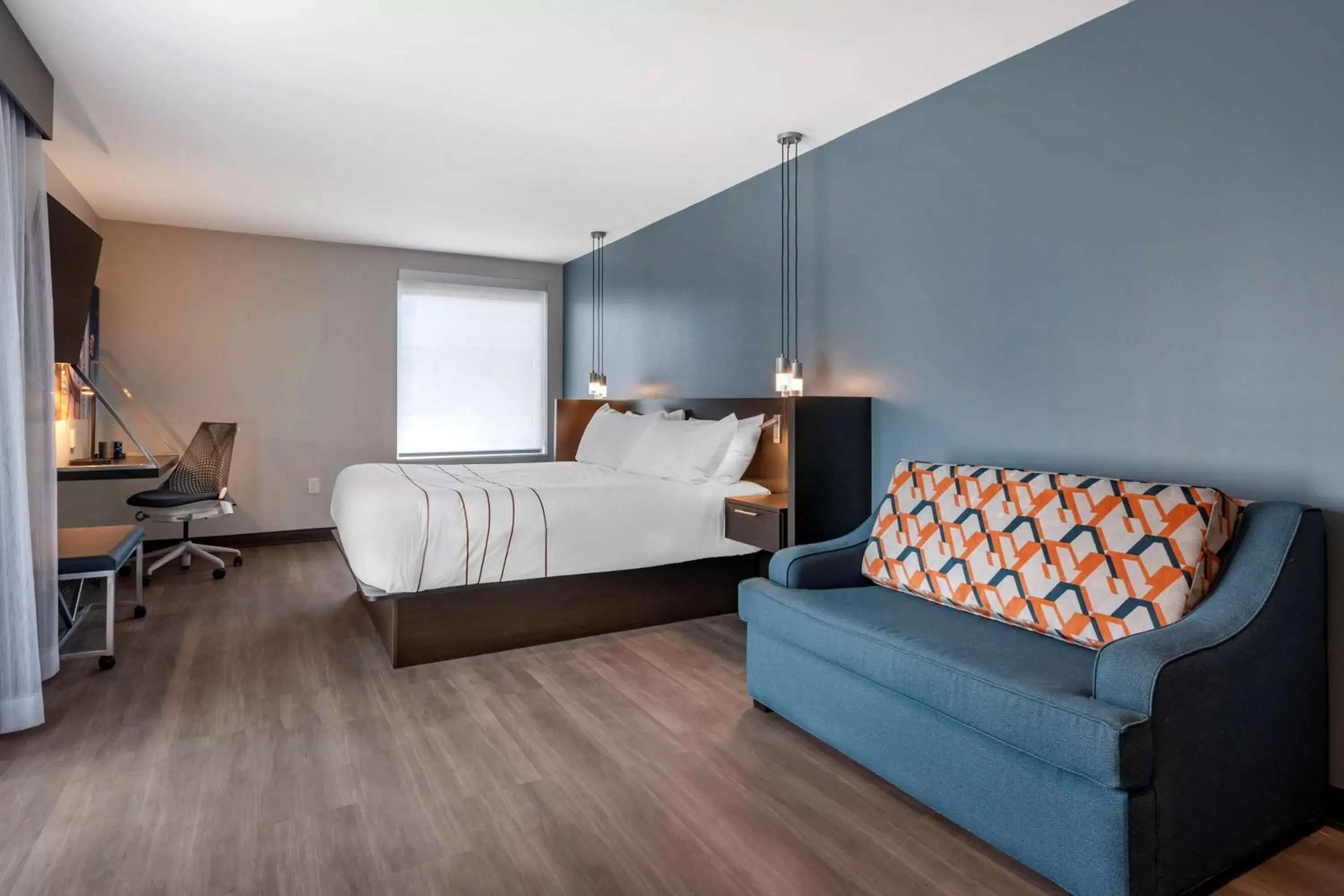 Bedroom in Vīb Hotel by Best Western Denver RiNo