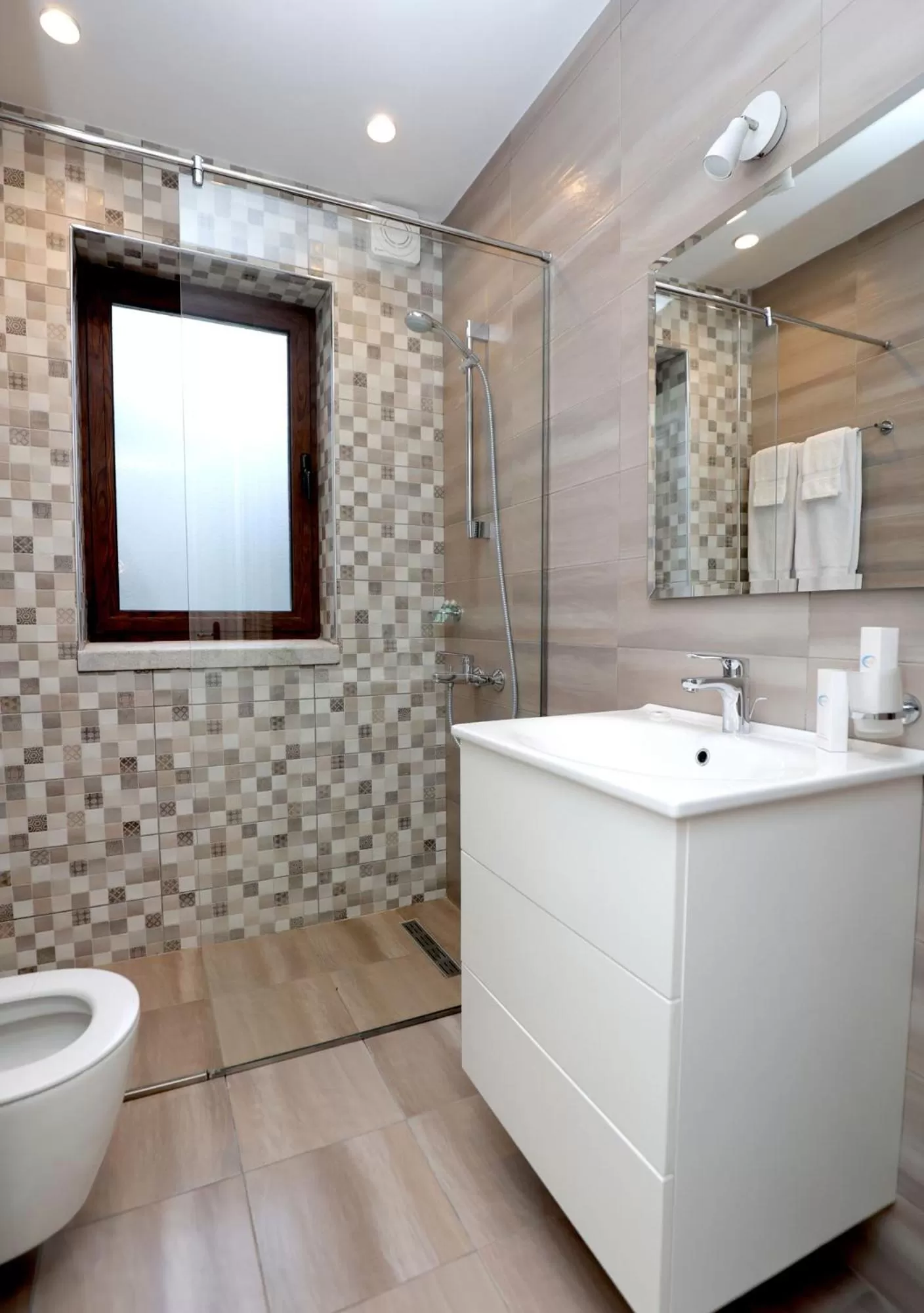 Bathroom in Bujtina Oxhaku