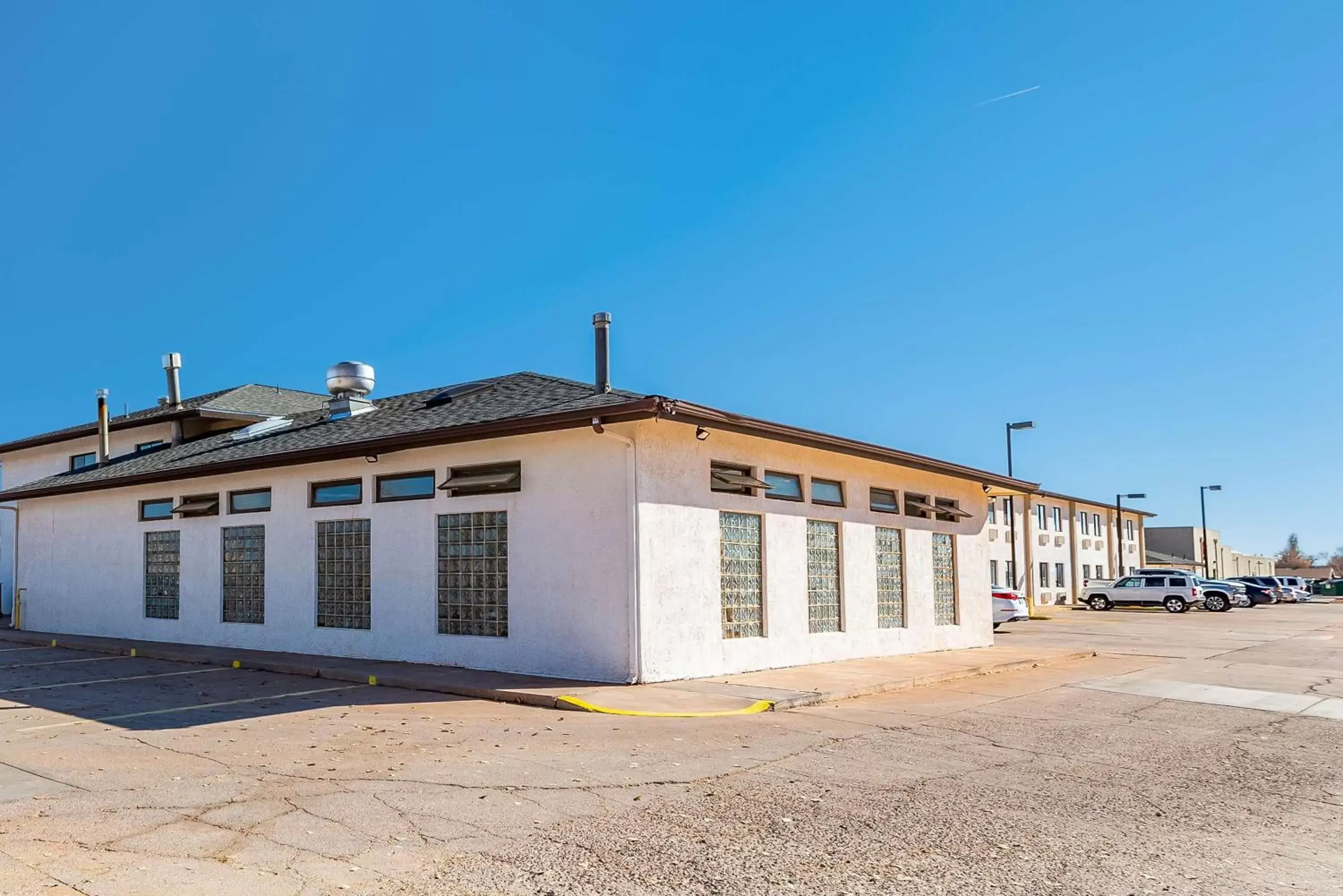 Property Building in Motel 6-Winslow, AZ